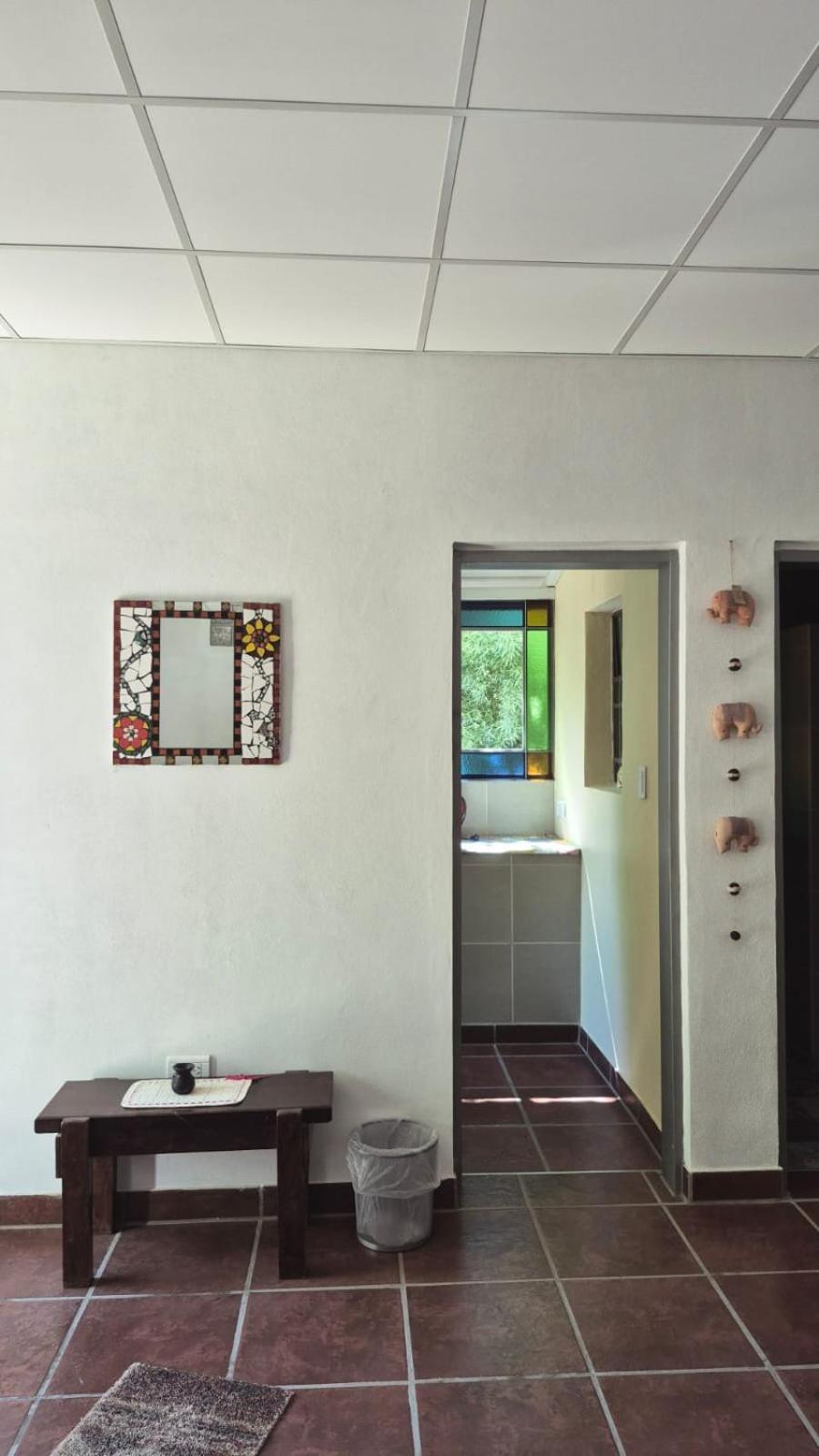 One-Bedroom House photo 3