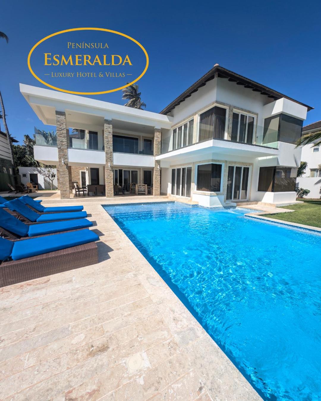Deluxe Villa