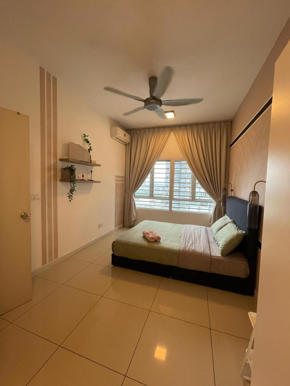 Family Room photo 1