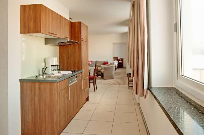 Two-Bedroom Apartment - Pets Allowed photo 3