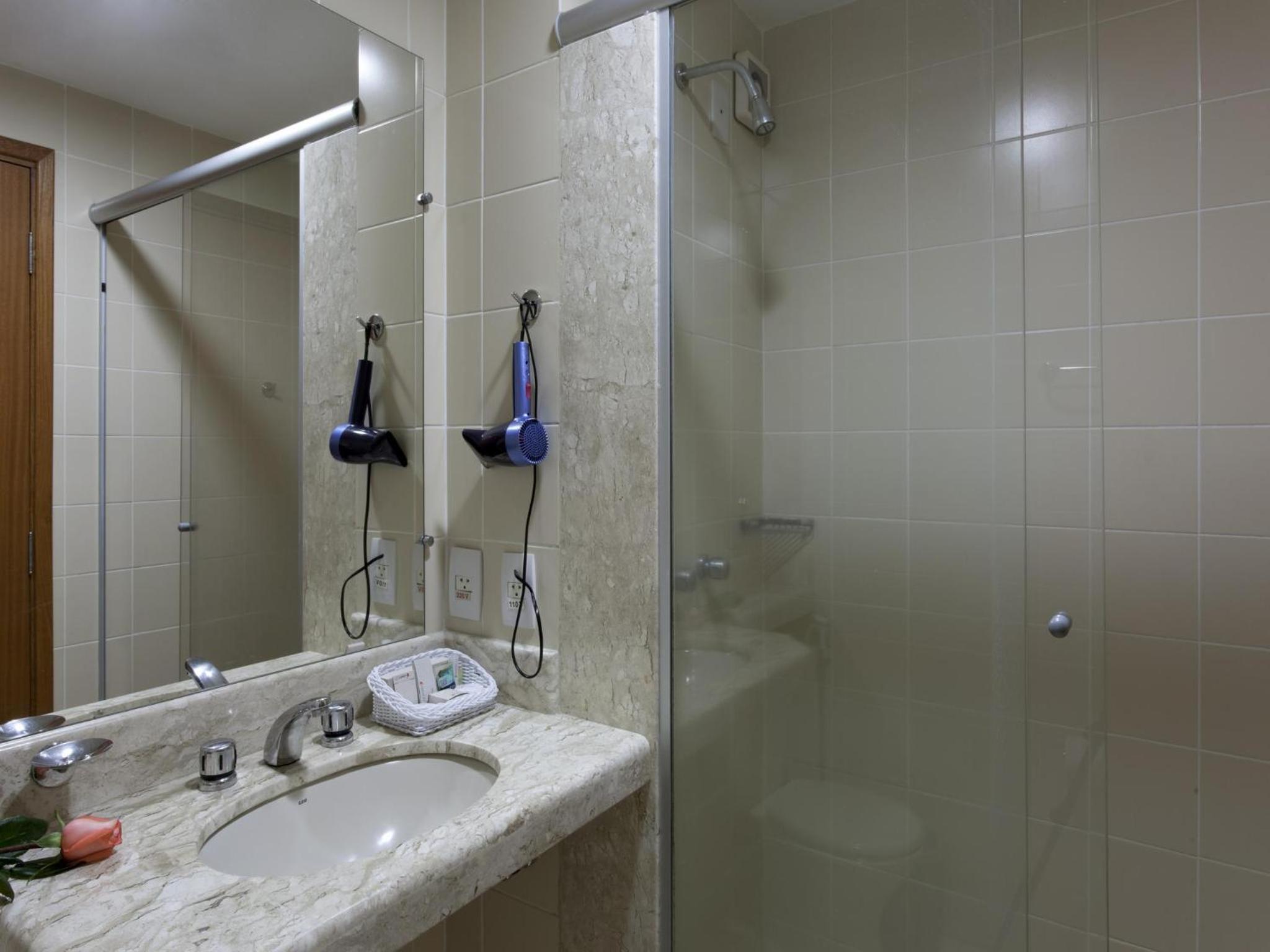 Standard Double Room - Photo 3