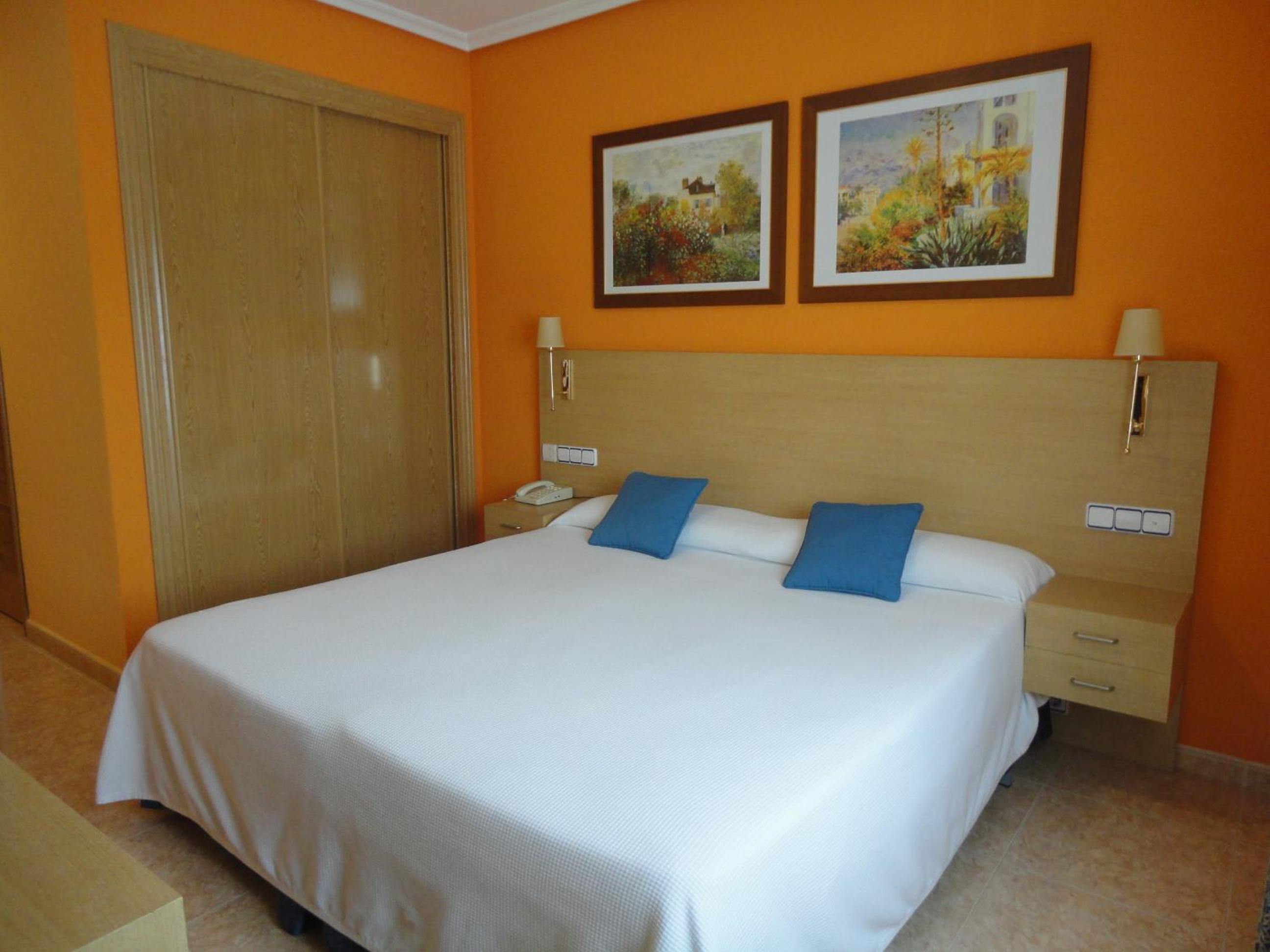 Habitación Doble o con Dos Camas