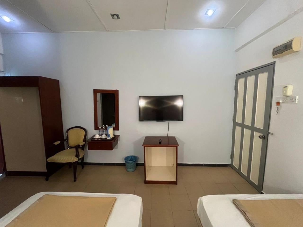 Standard Twin Room photo 2