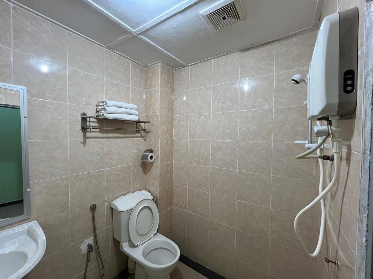 Twin Room with Balcony photo 3