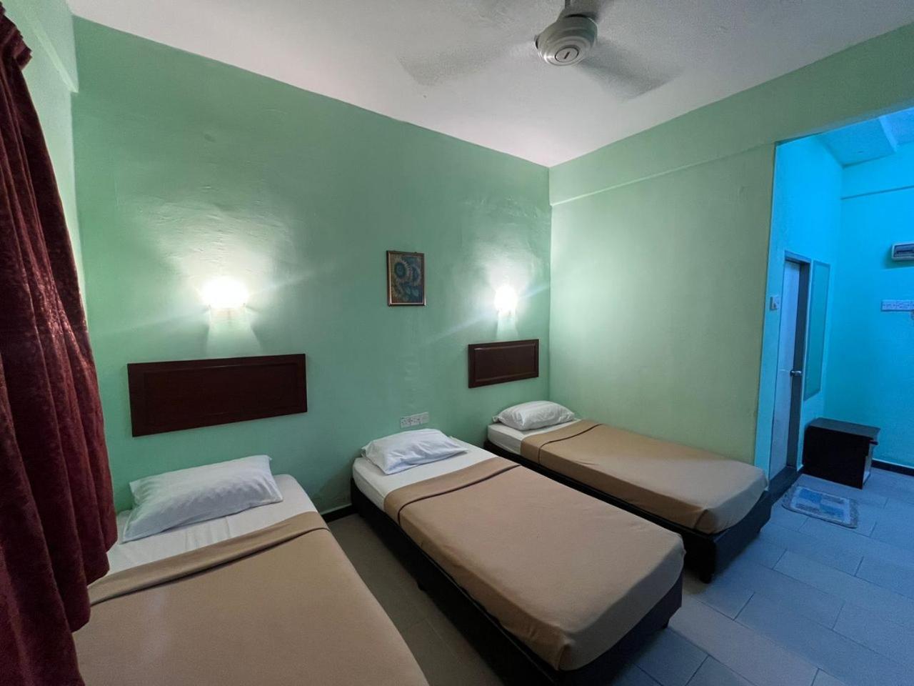 Deluxe Triple Room photo 3