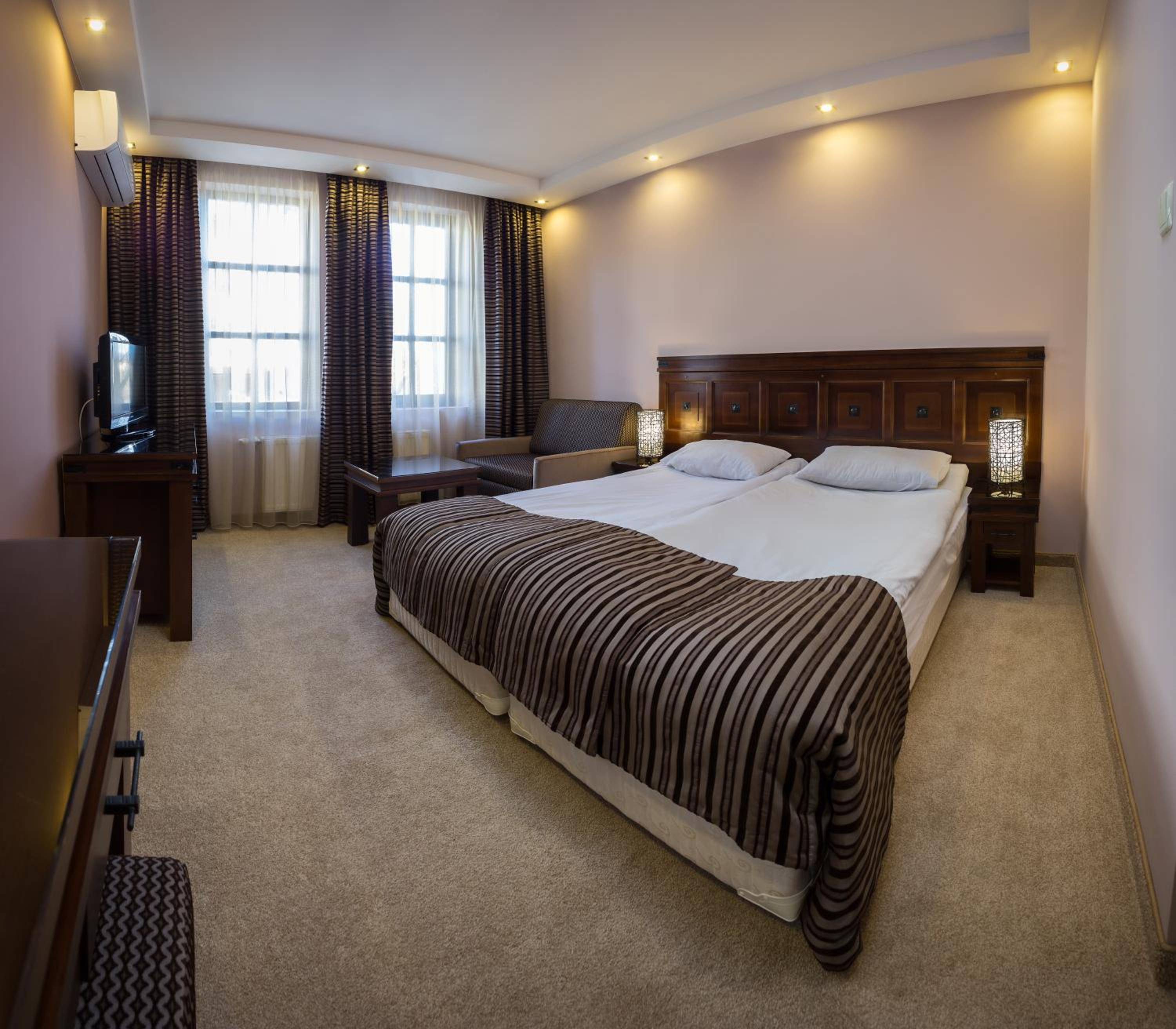 Double or Twin Room with Terrace photo 3