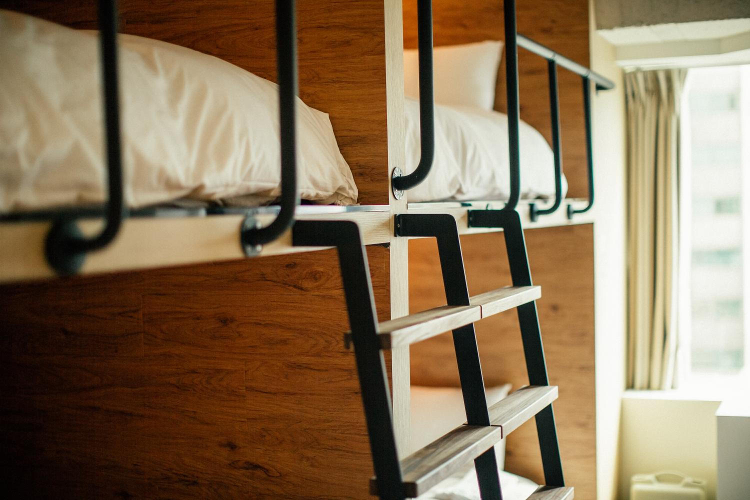Quadruple Room with Shared Bathroom photo 3