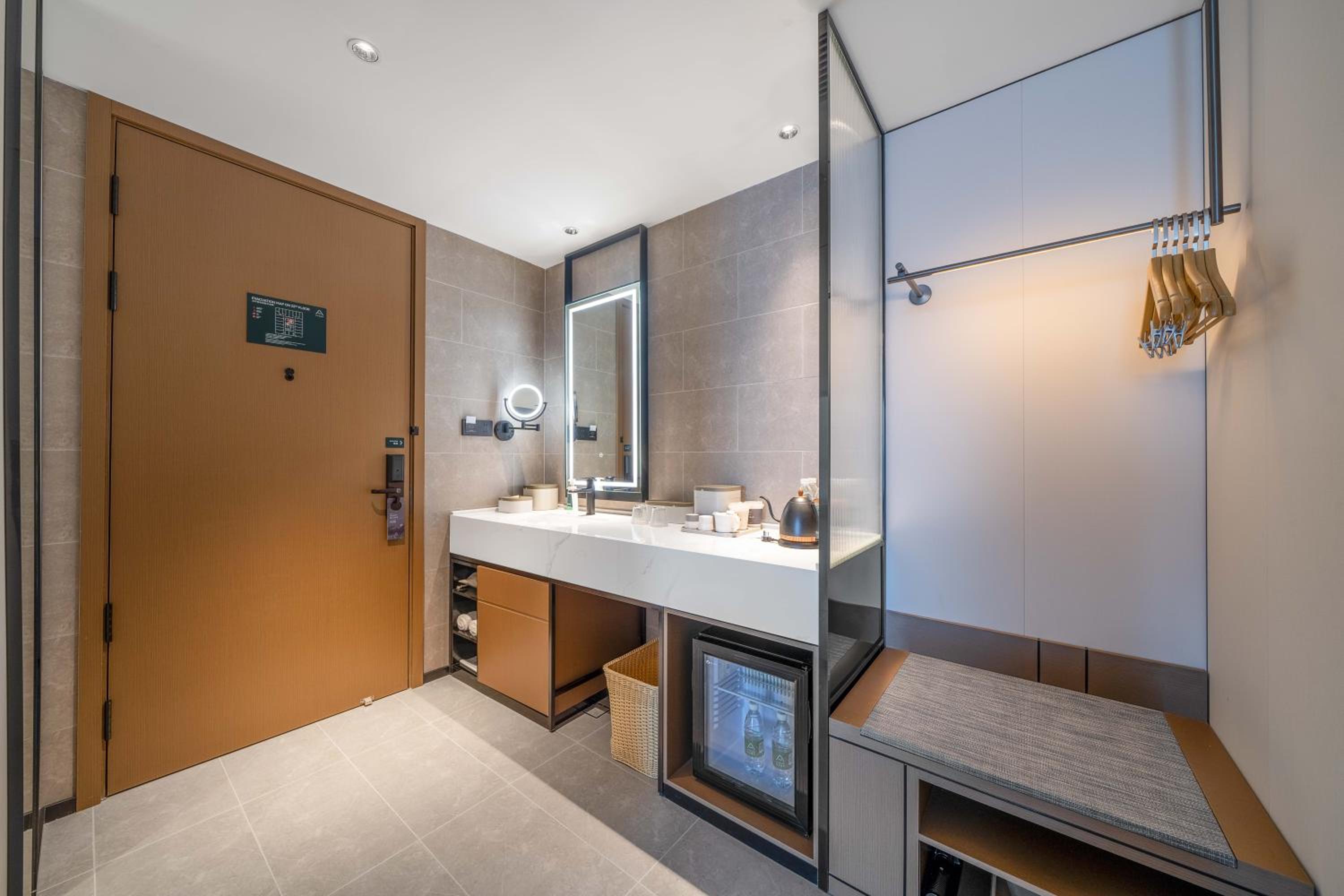 Superior Twin Room with River View
