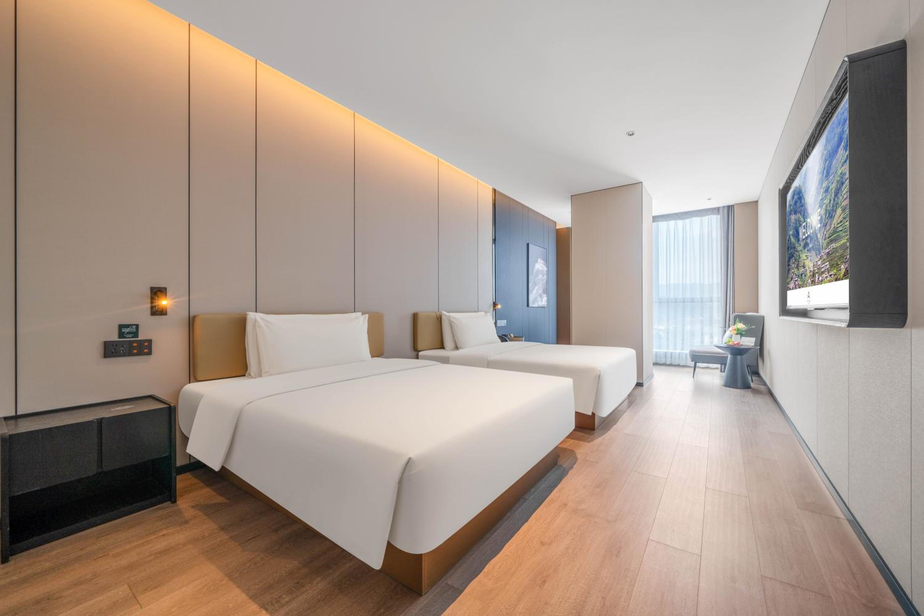 Superior Twin Room with River View photo 1