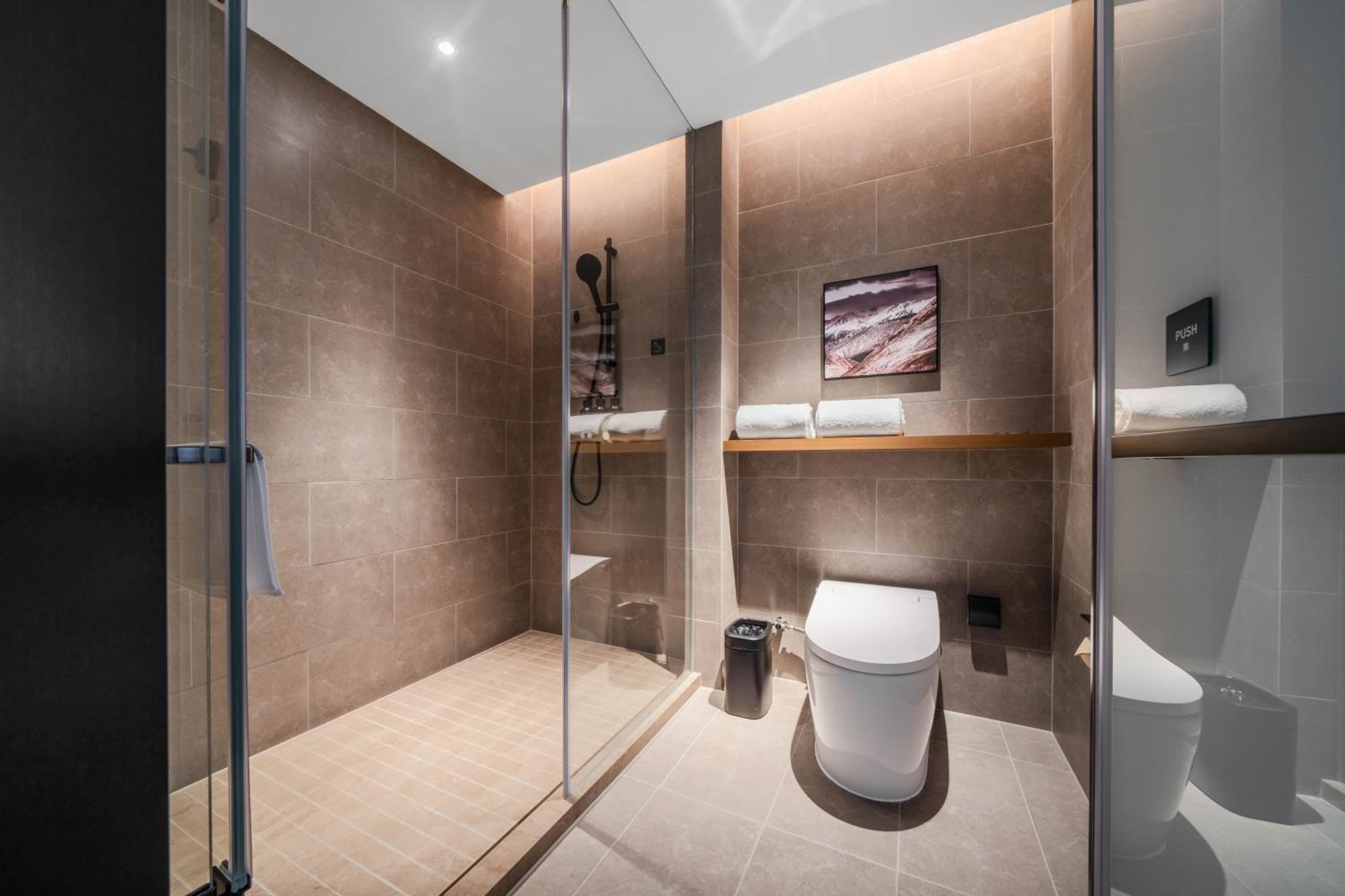 Superior Twin Room with River View photo 2