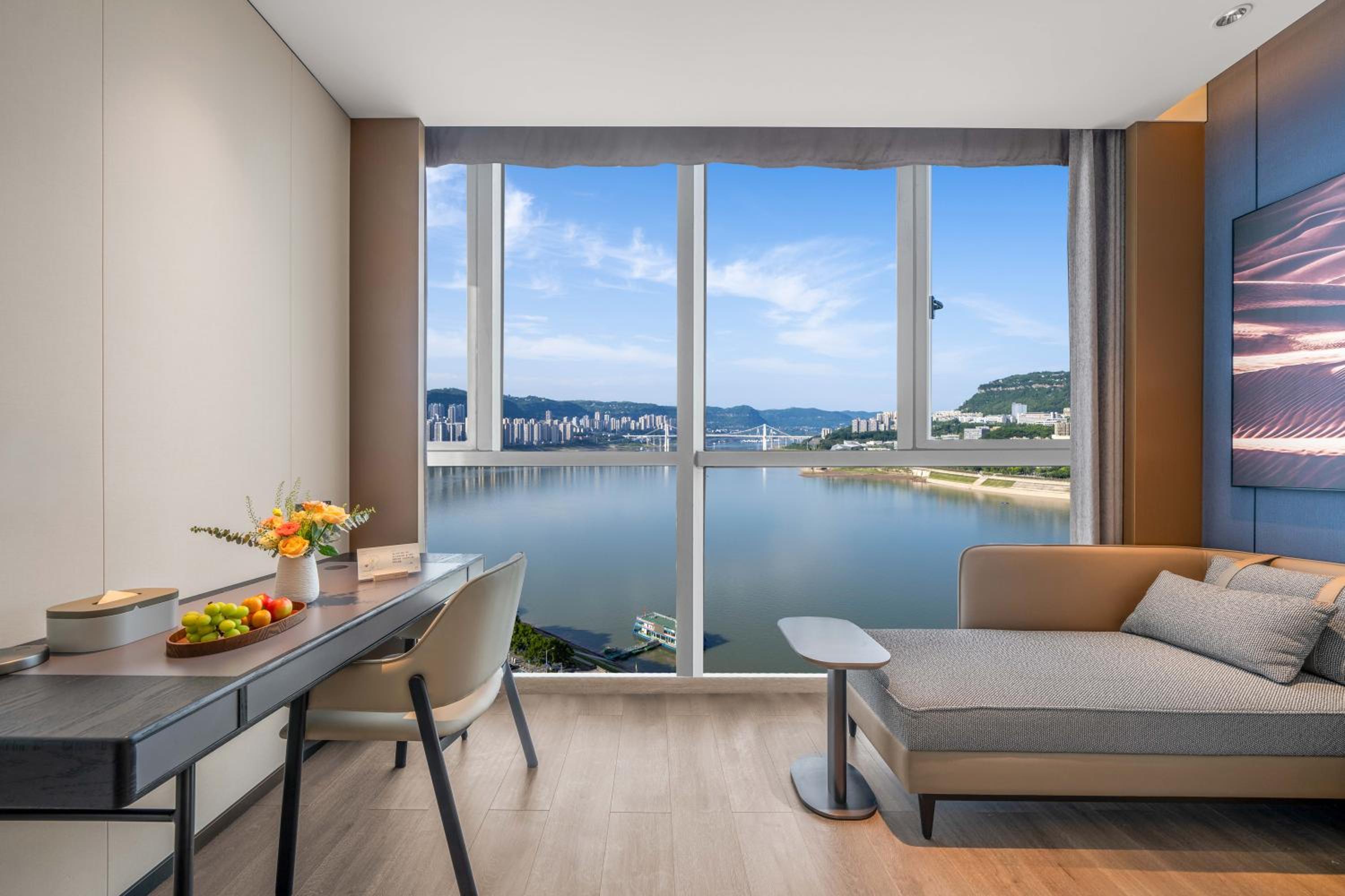 Deluxe Double Room with River View photo 3
