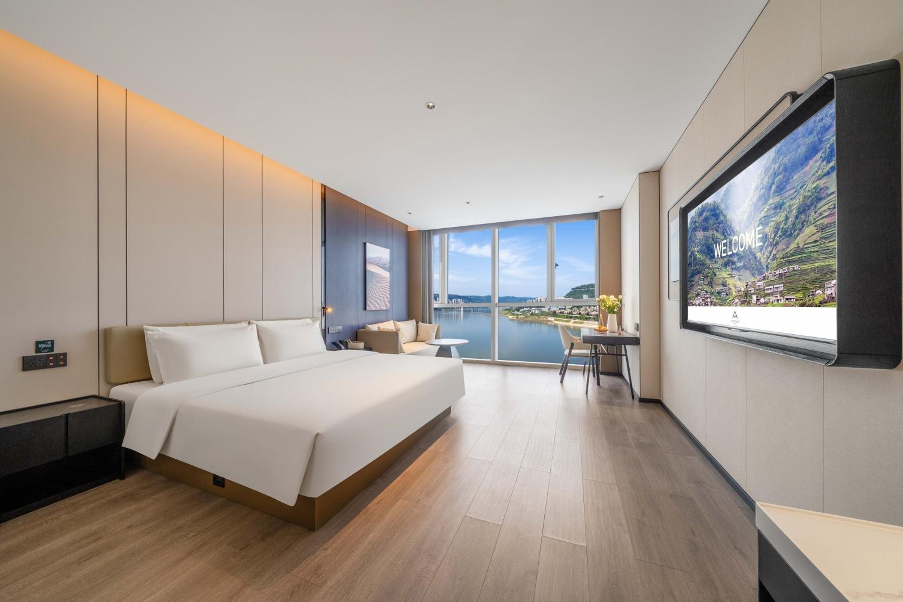 Deluxe Double Room with River View photo 1