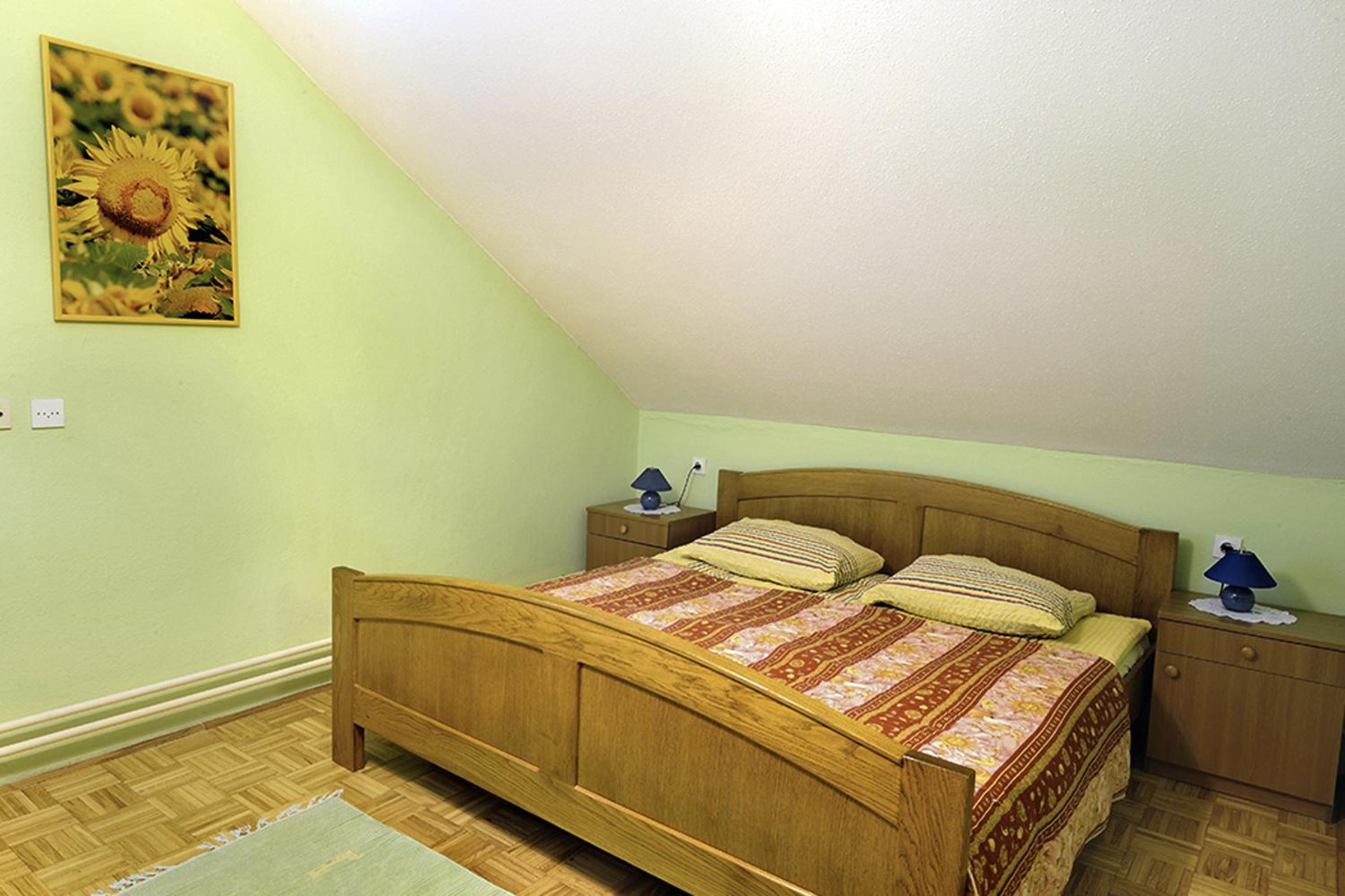 Two-Bedroom Suite - Photo 3