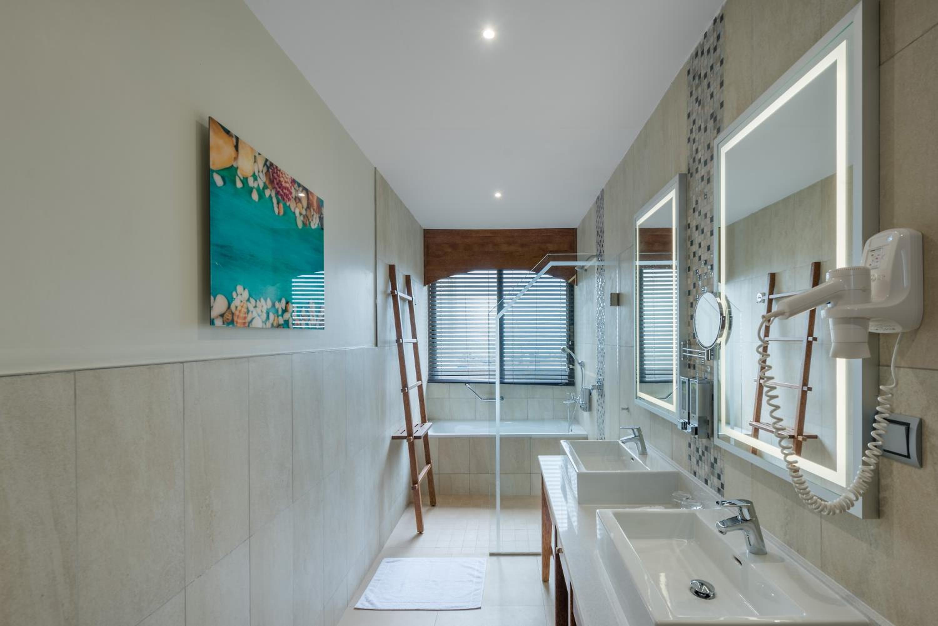 Executive Twin Room with Garden View photo 3