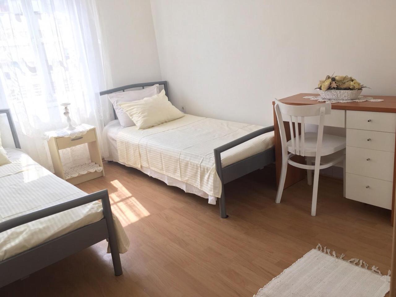 Apartment with Terrace - Photo 45