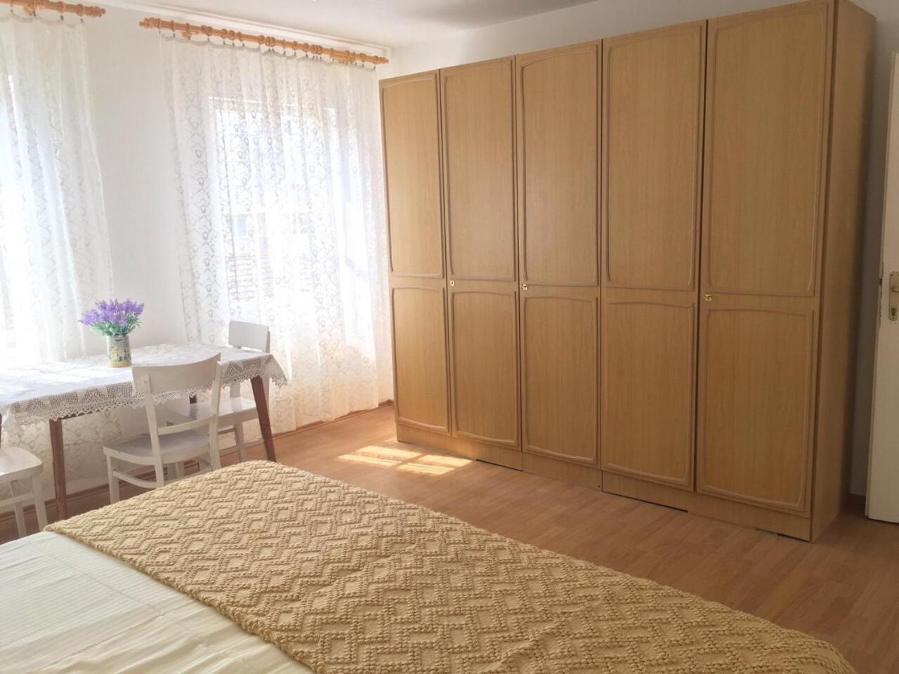 Apartment with Terrace - Photo 35