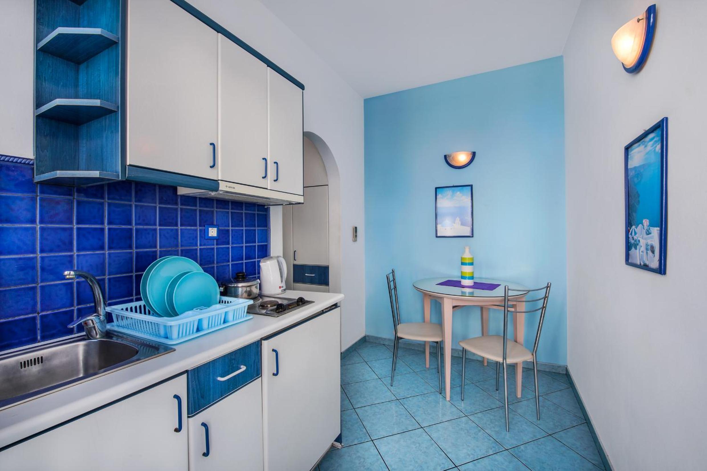Studio (2 Adults) - Photo 4
