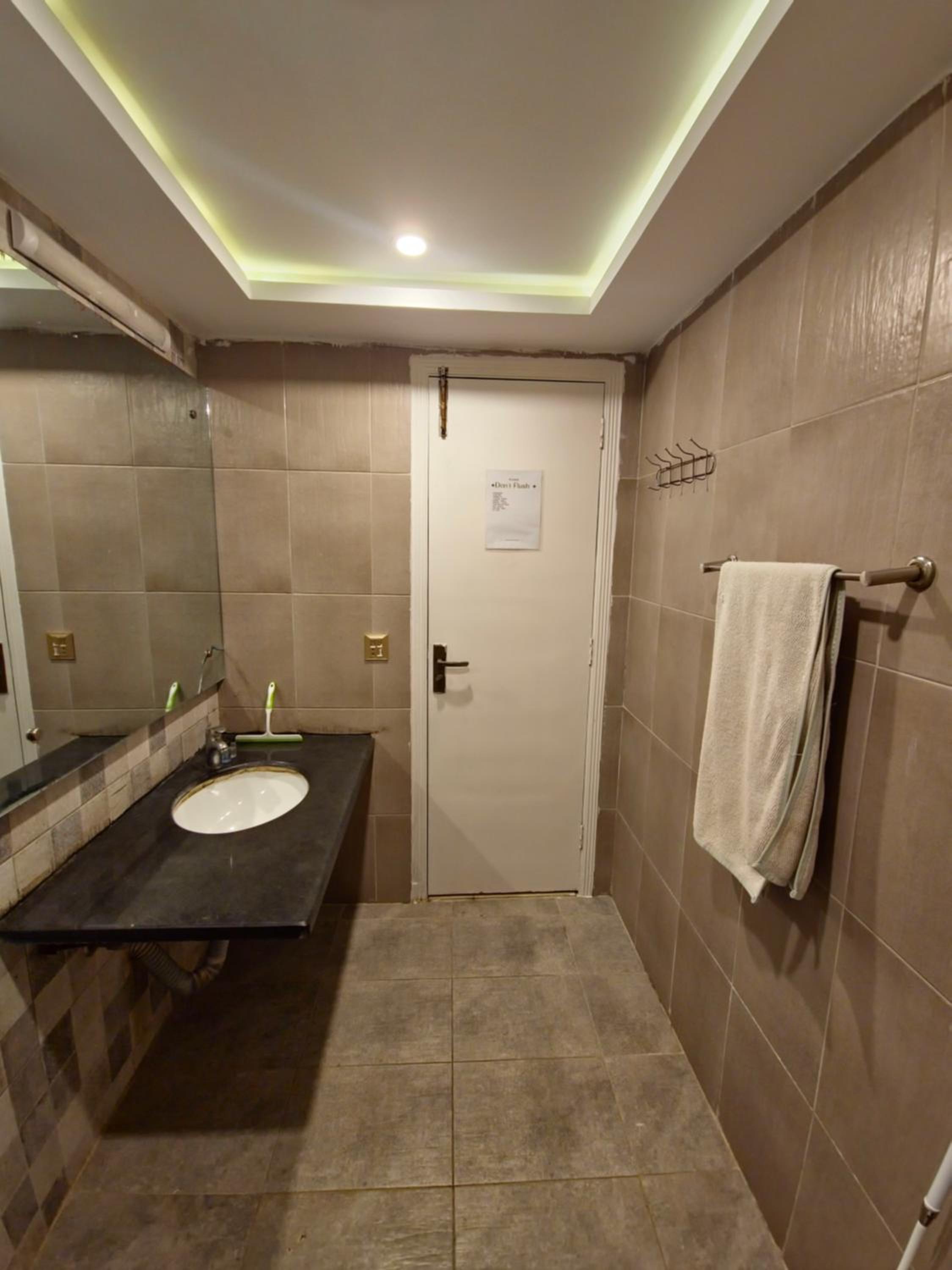 Deluxe King Room photo 3
