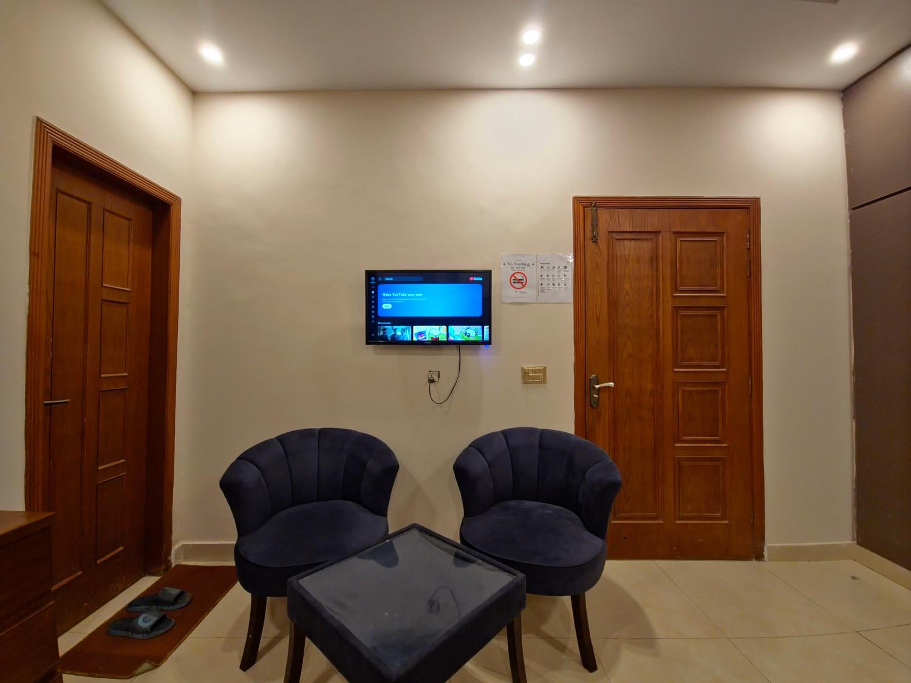 Deluxe Triple Room photo 3