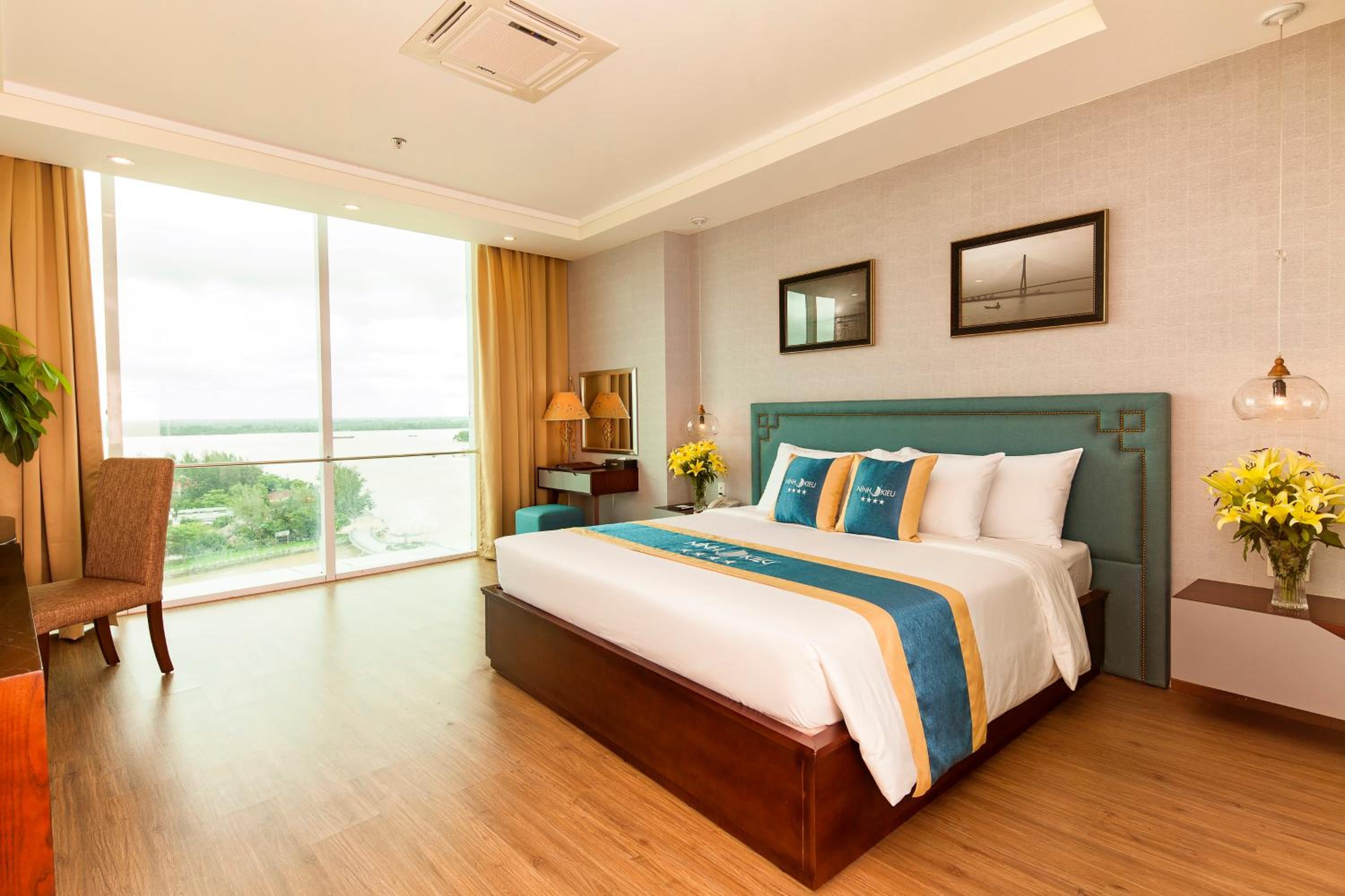 Superior Double Room with River View photo 2