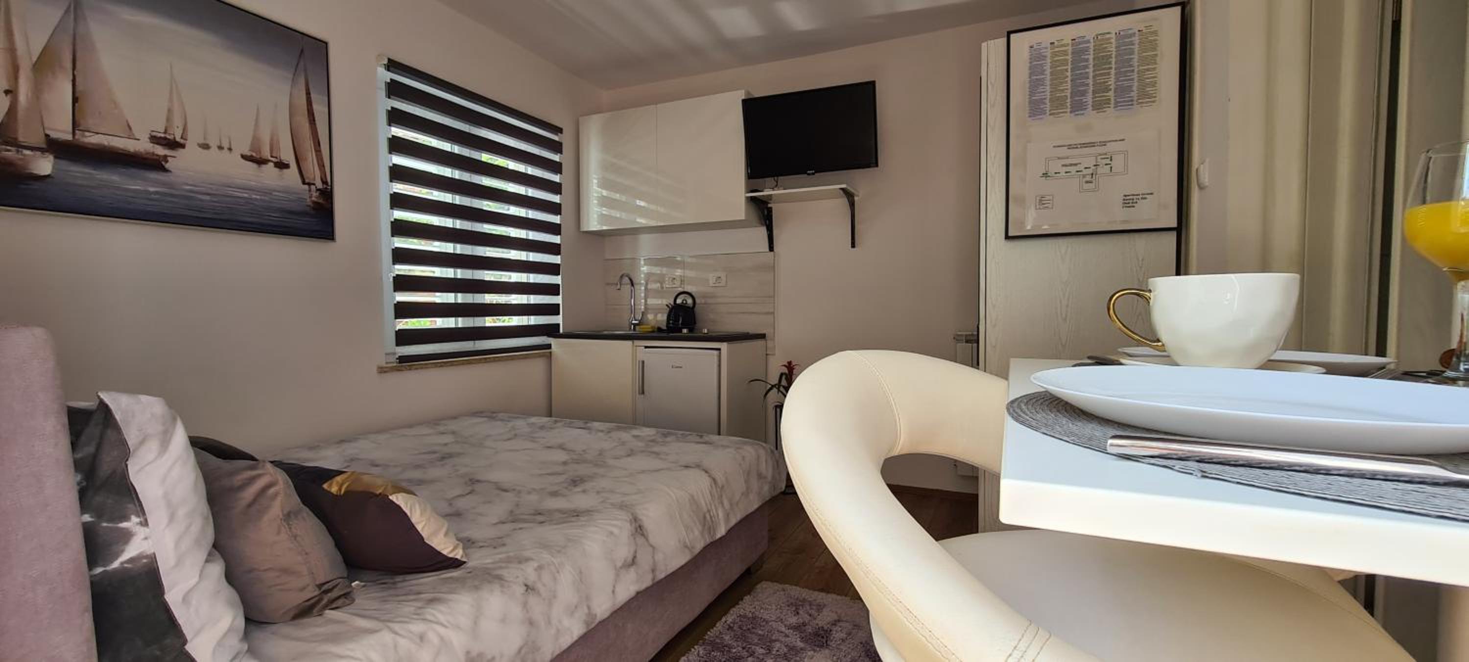 Studio with Terrace photo 2