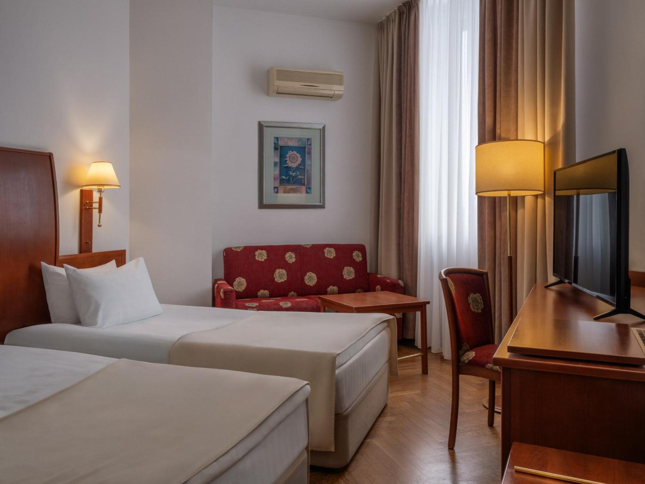 Economy Twin Room