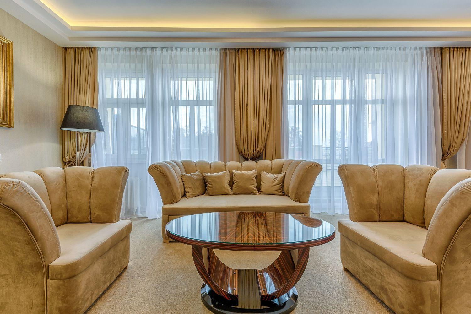 One-Bedroom Apartment with Balcony photo 2