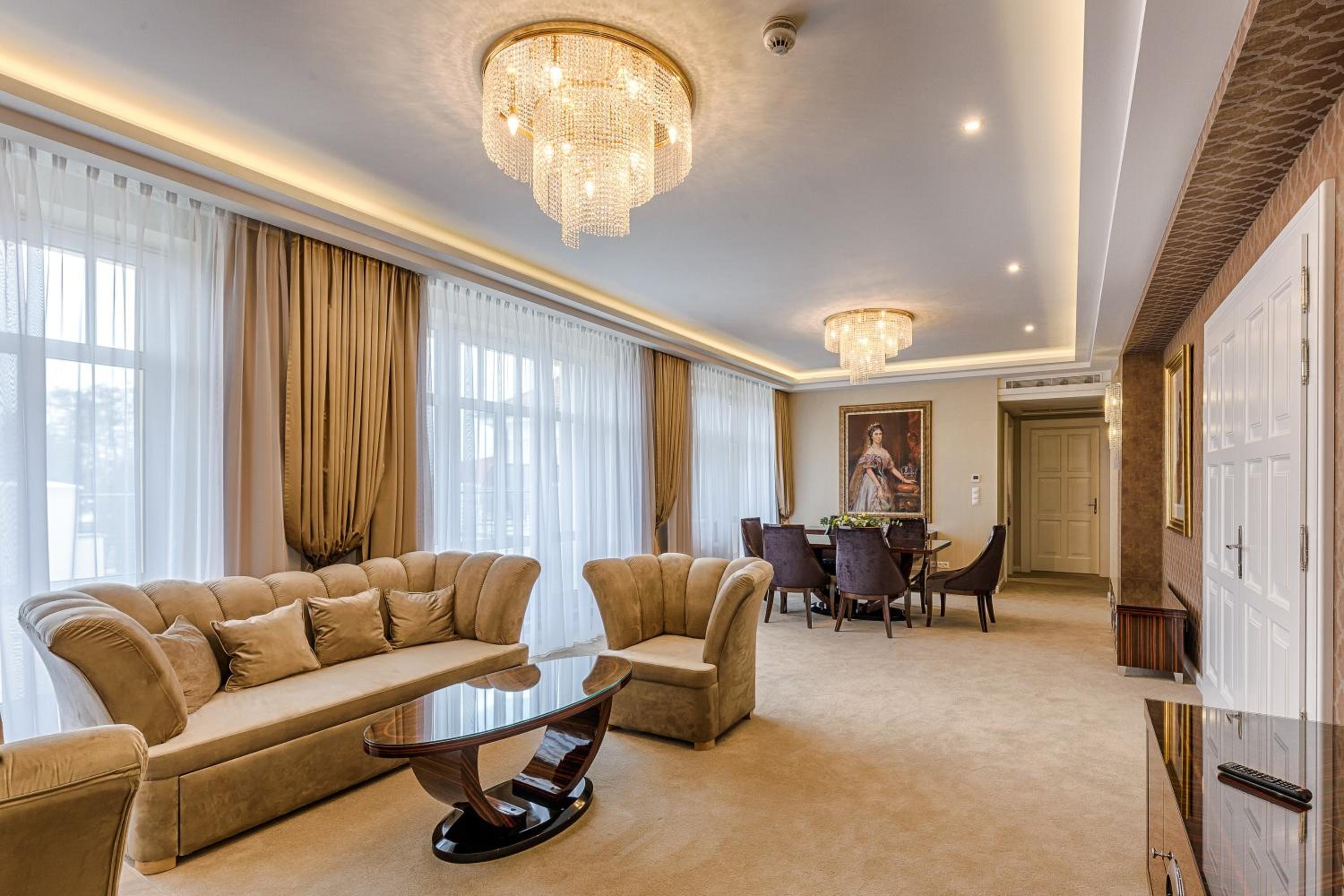 Two-Bedroom Apartment with Terrace photo 3