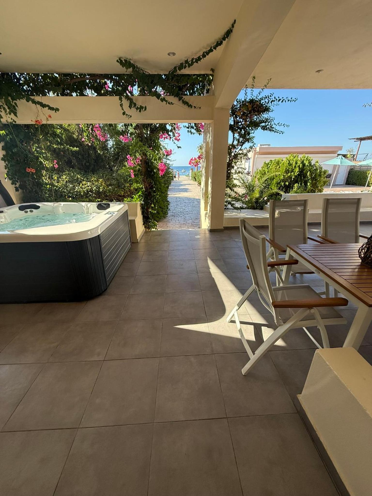 Villa with Sea View photo 2