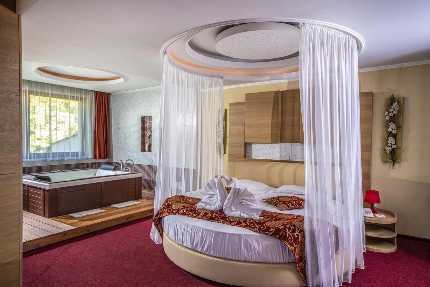 Deluxe Suite photo 1