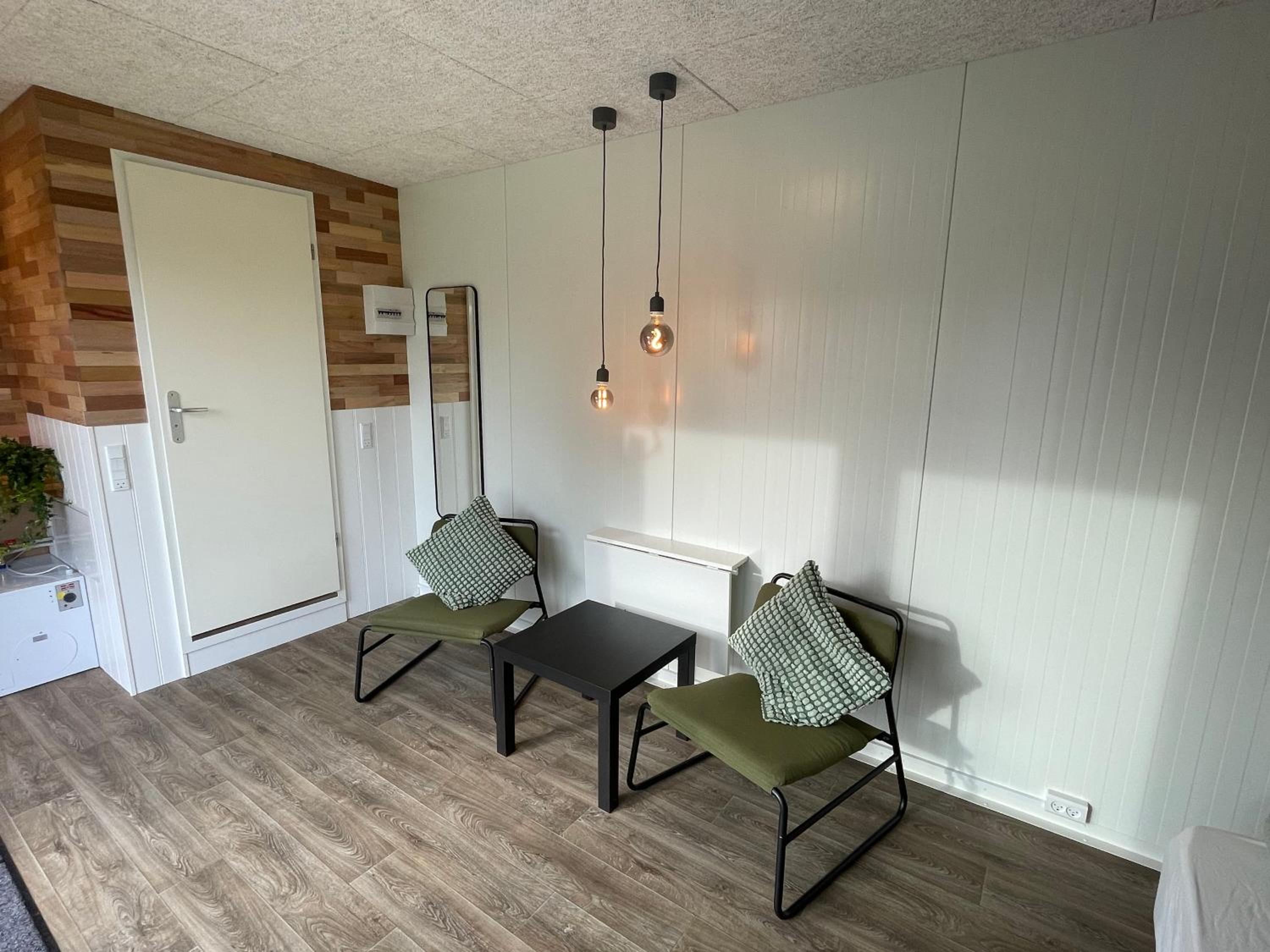 Double Room with Private Bathroom - Photo 6