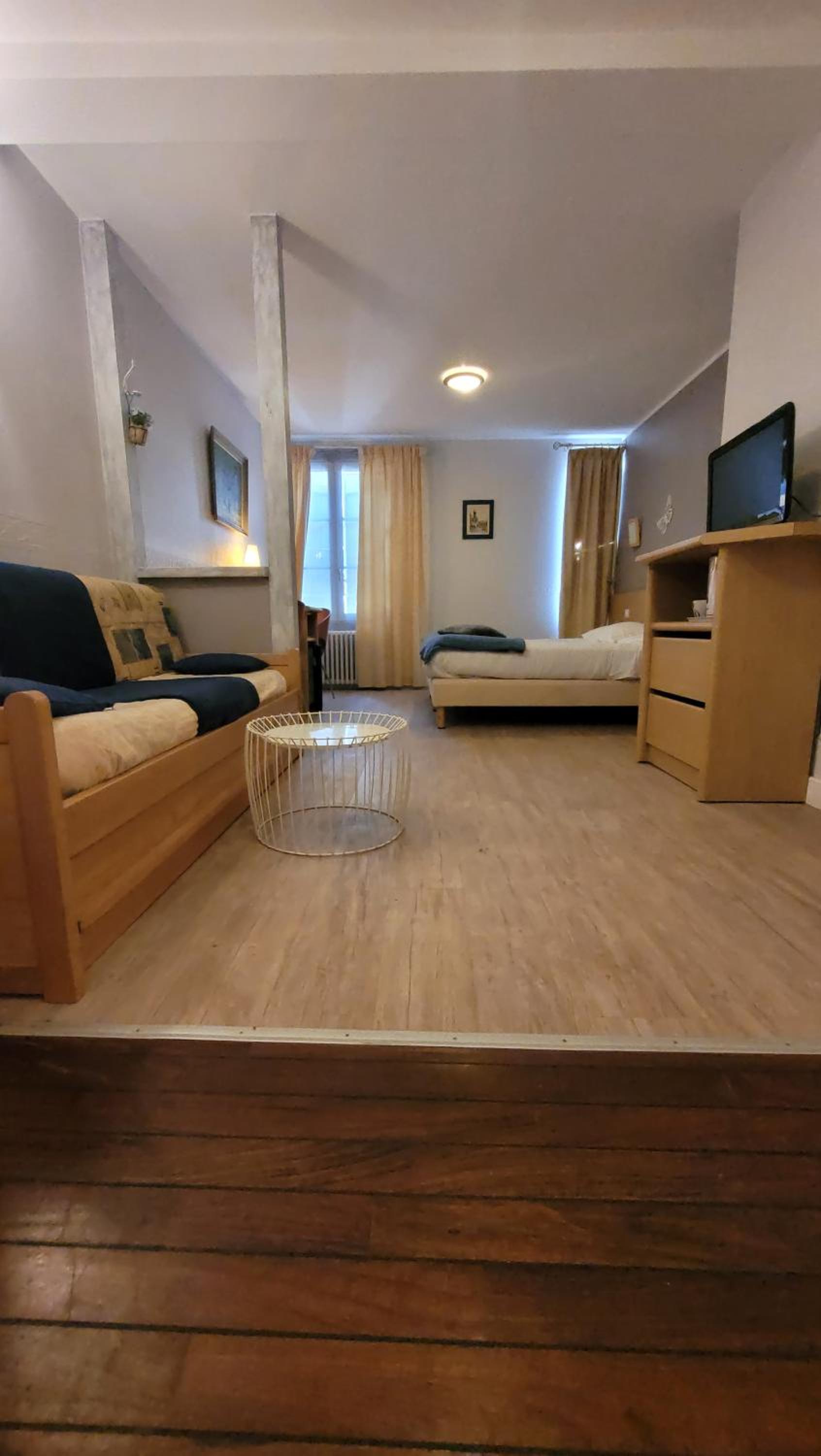 Triple Room with Bath