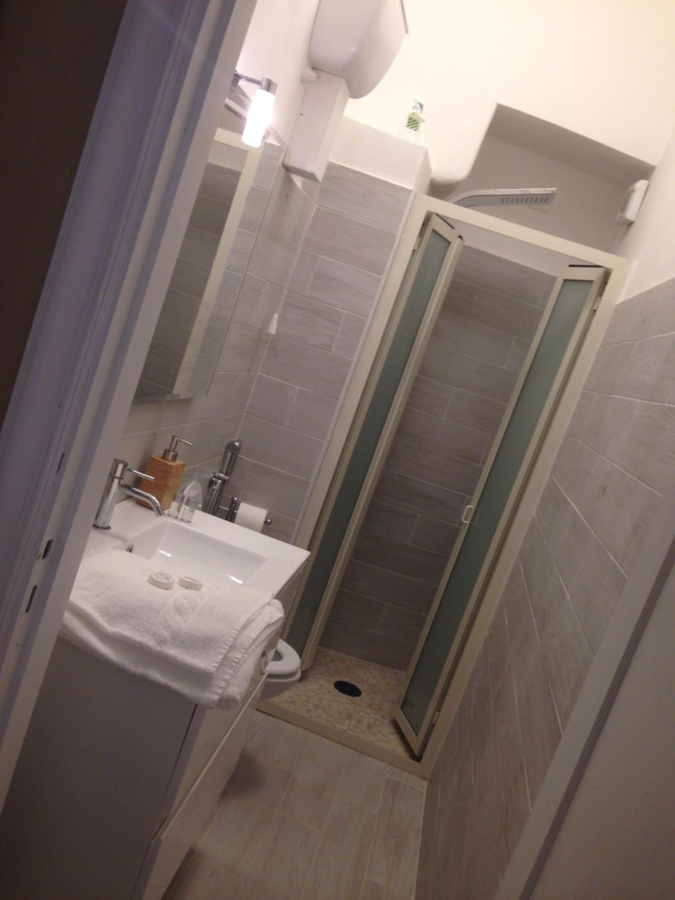 Deluxe Triple Room - Photo 19
