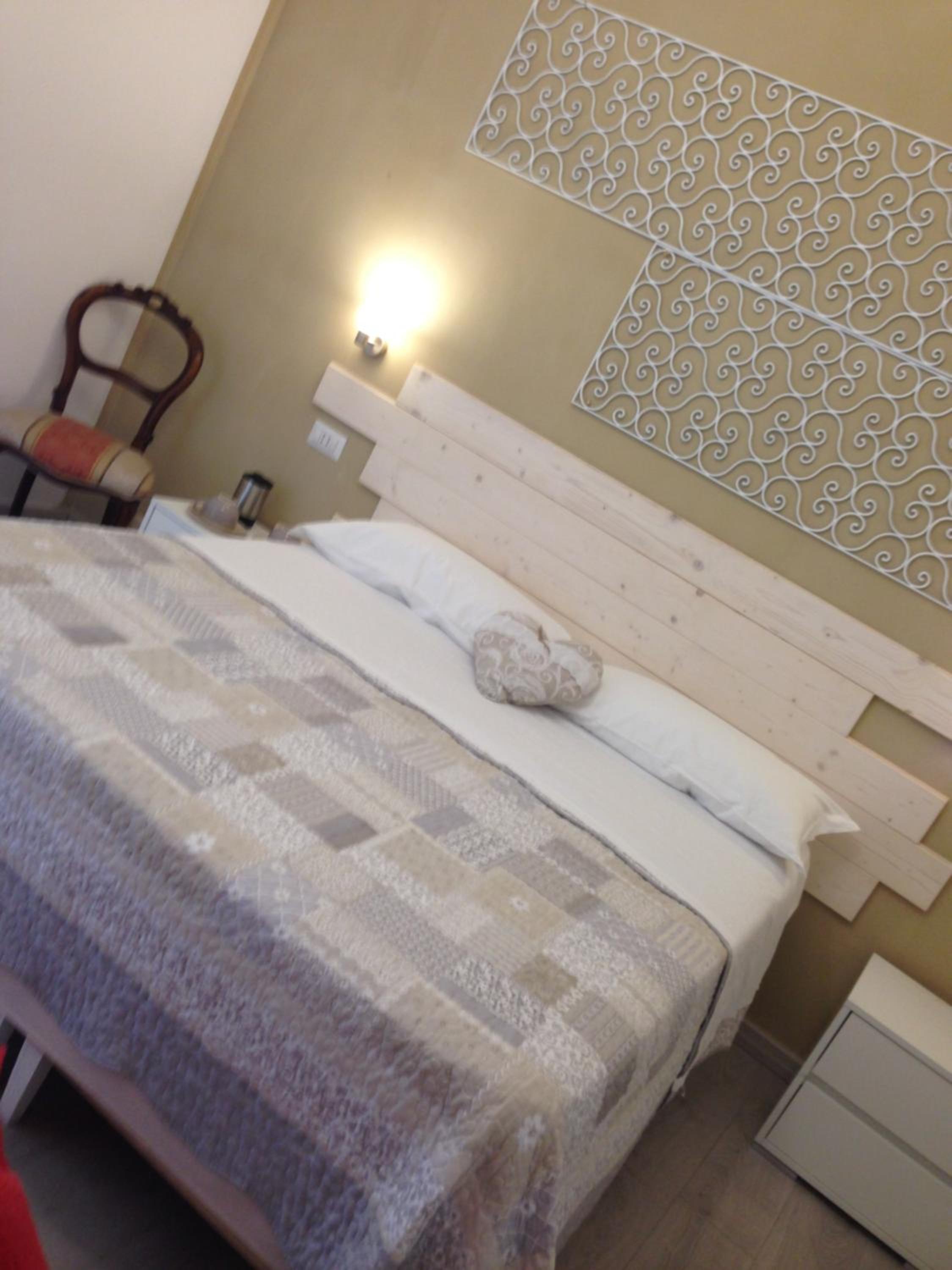 Deluxe Triple Room - Photo 15
