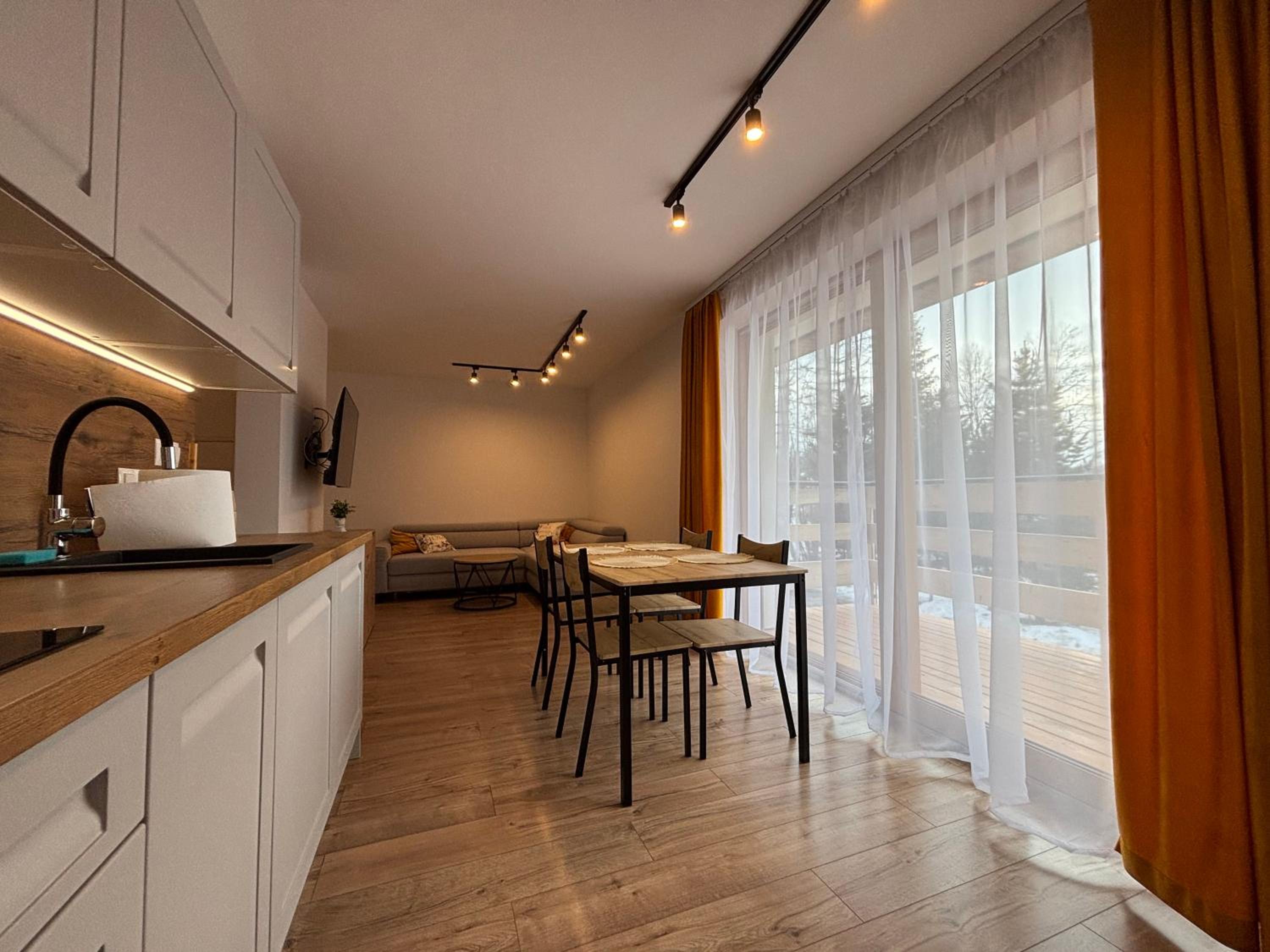 Deluxe Apartment