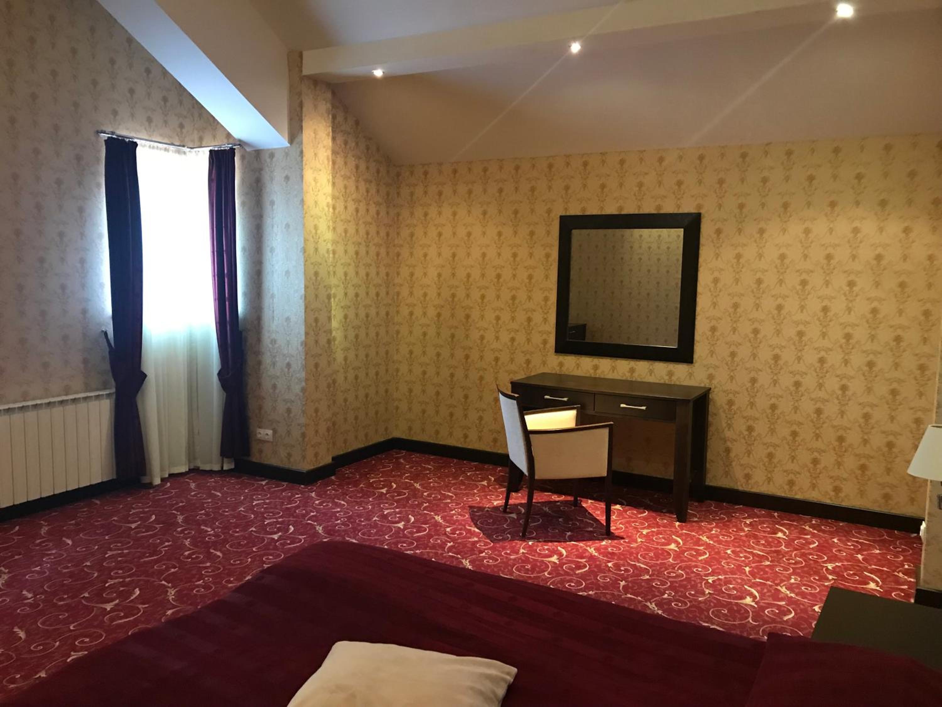 King Studio with Sofa Bed photo 3