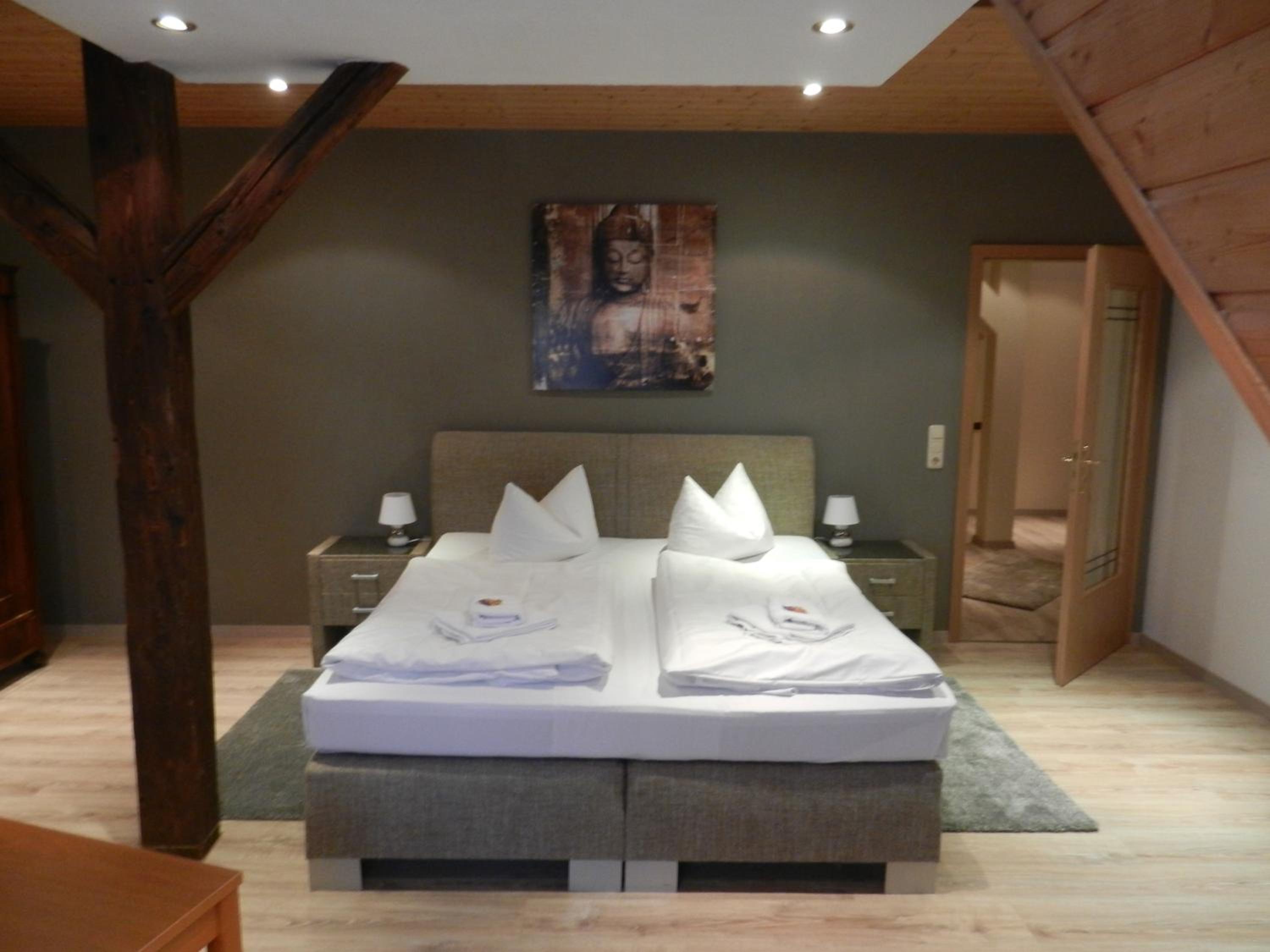 Suite - Photo 3