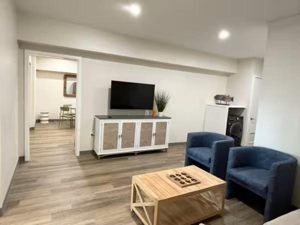 Three-Bedroom Apartment Suite photo 2