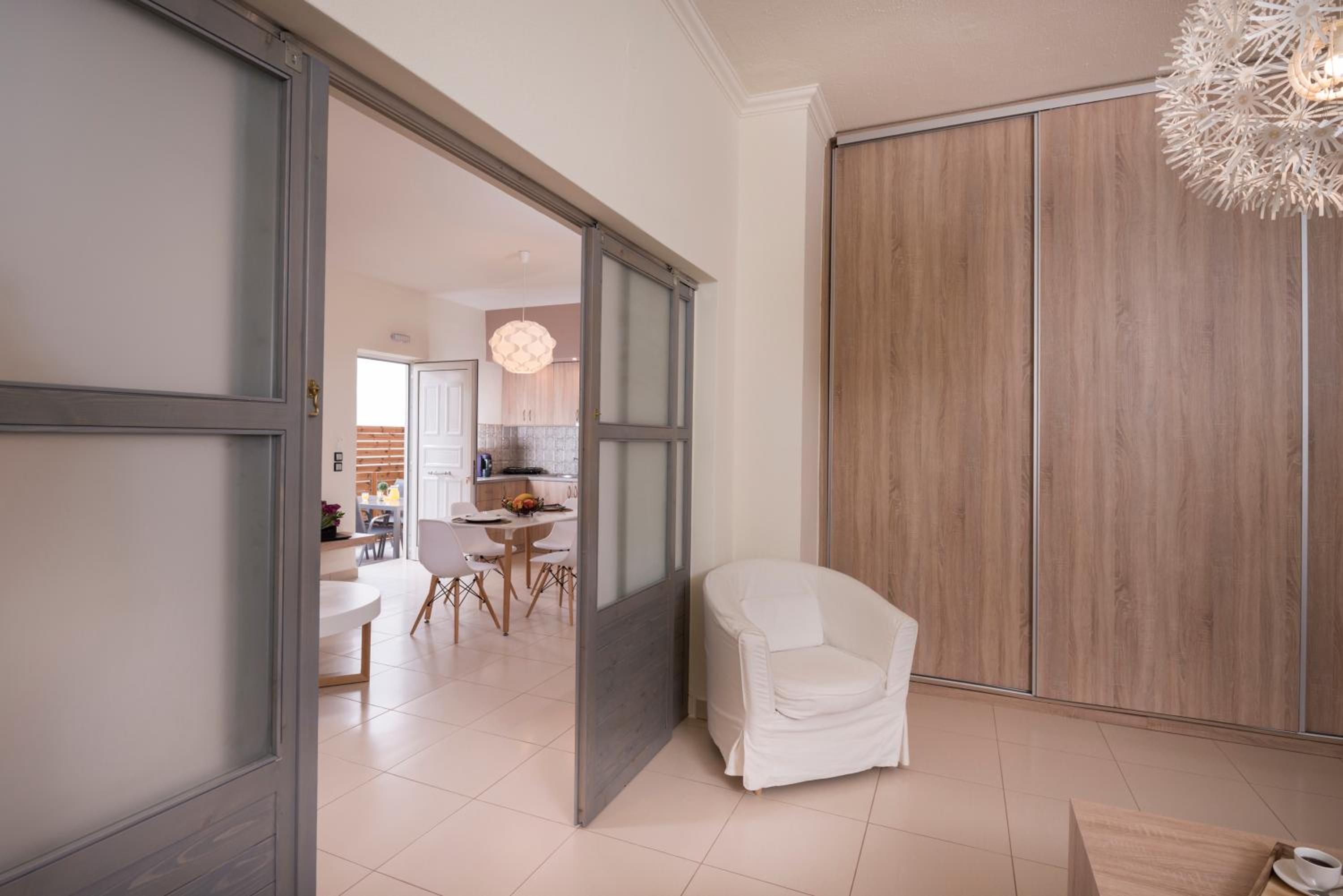 Two-Bedroom Apartment (5 Adults)
