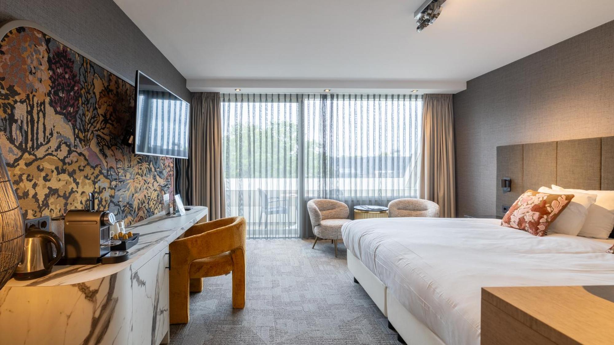 Superior King Room photo 2