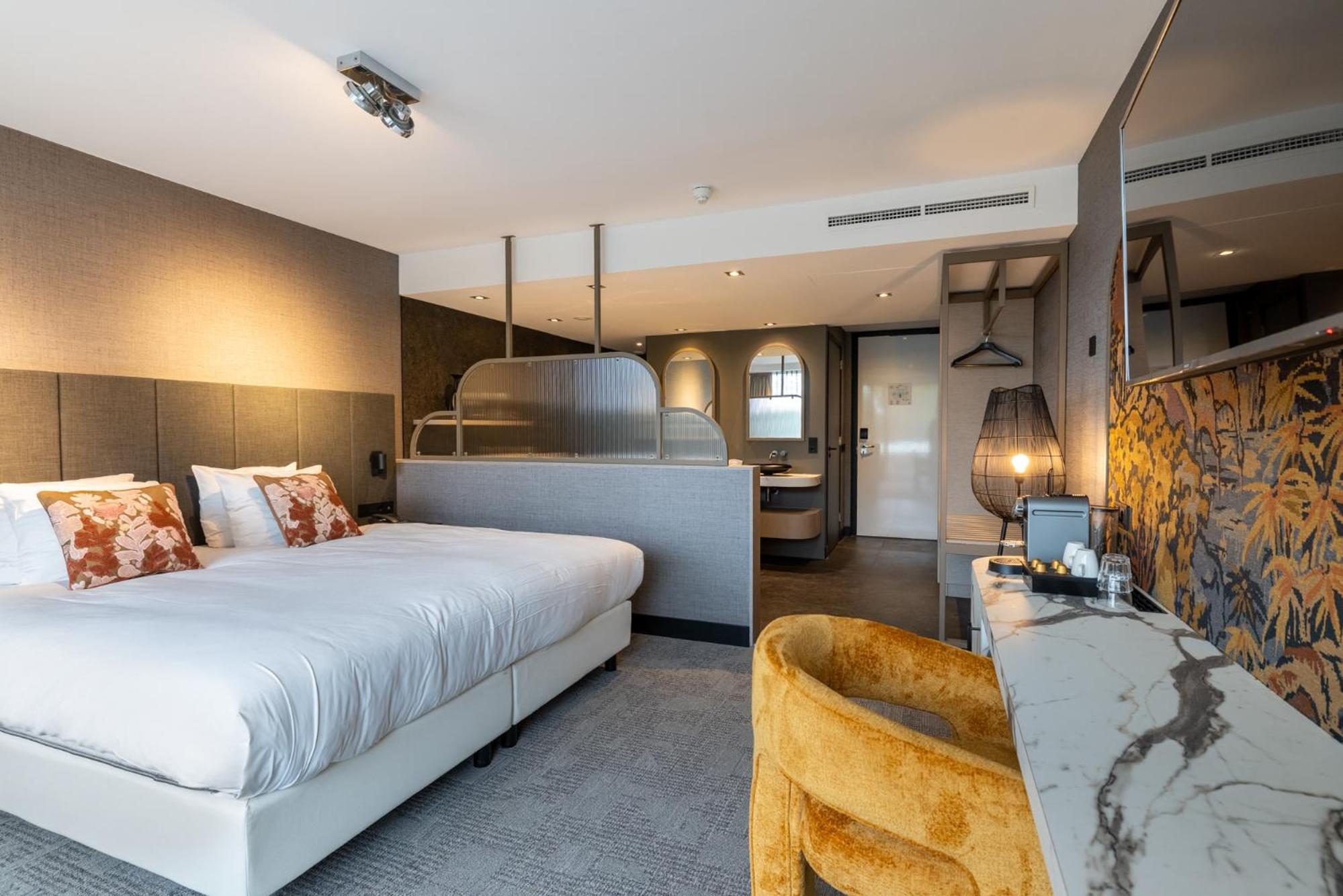 Superior King Room photo 3
