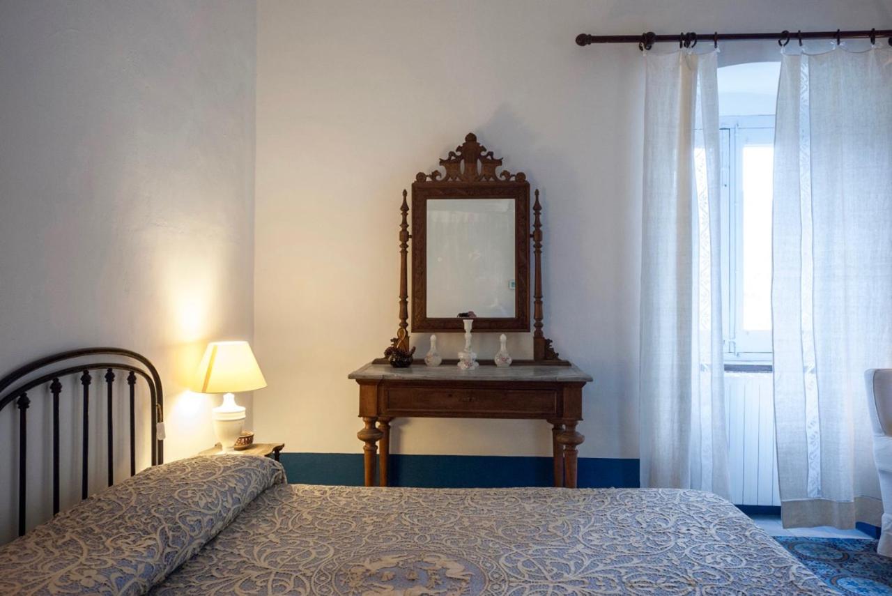 Superior Double Room - Photo 3