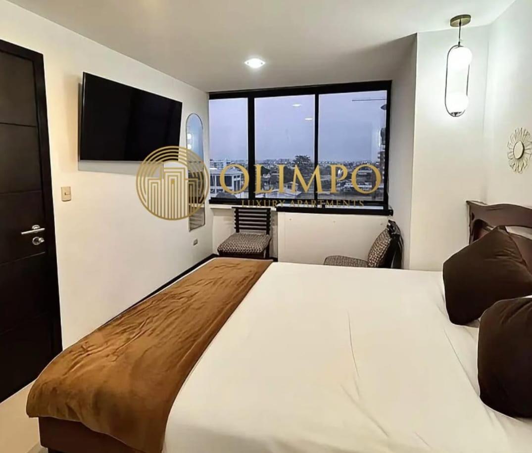 Deluxe Suite with Spa Bath photo 3