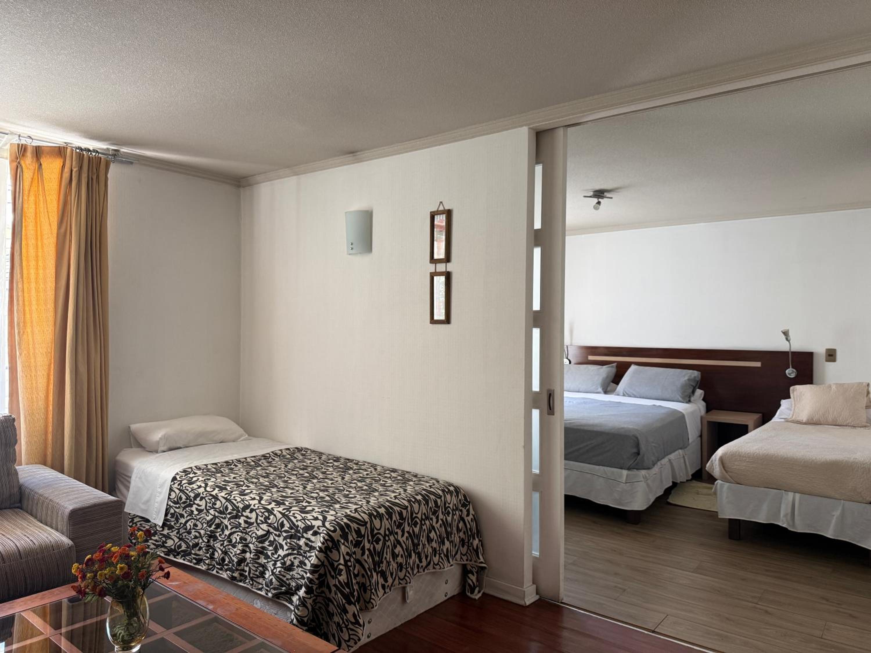 One-Bedroom Apartment - Non-Smoking photo 2