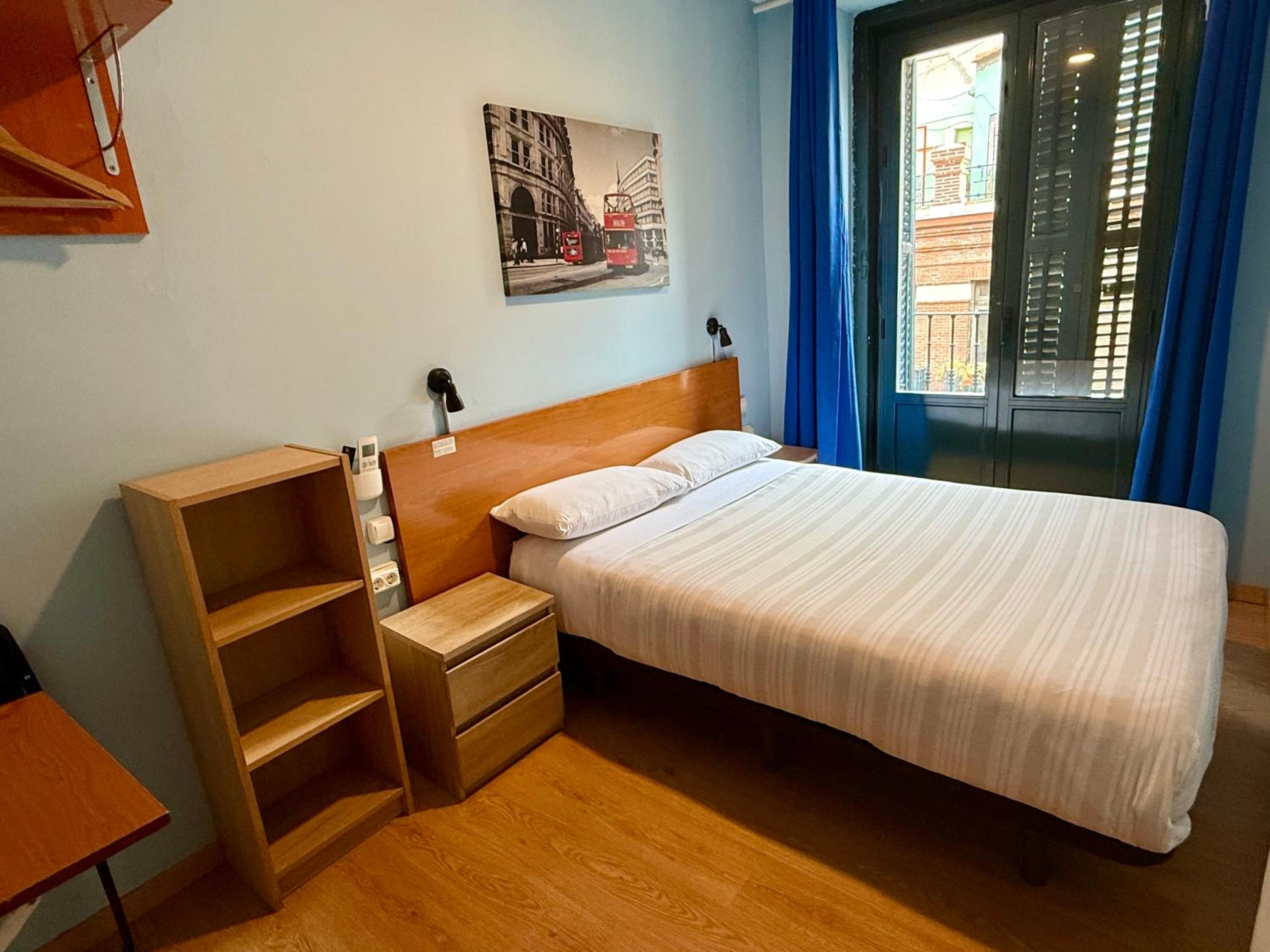 Double Room with Private Bathroom photo 2