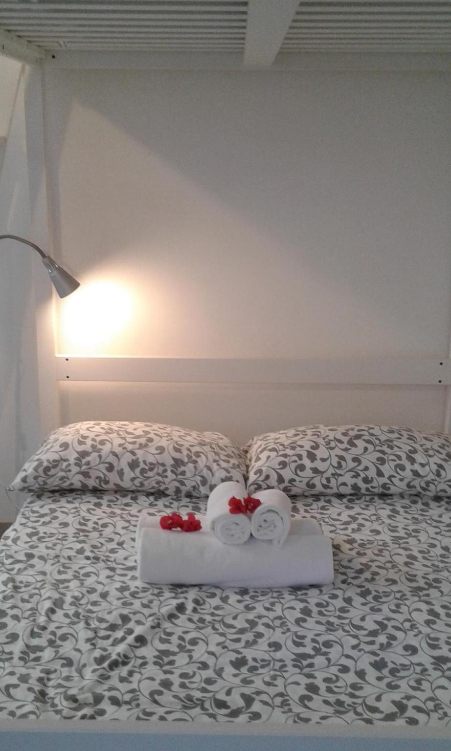 Studio Apartment photo 2