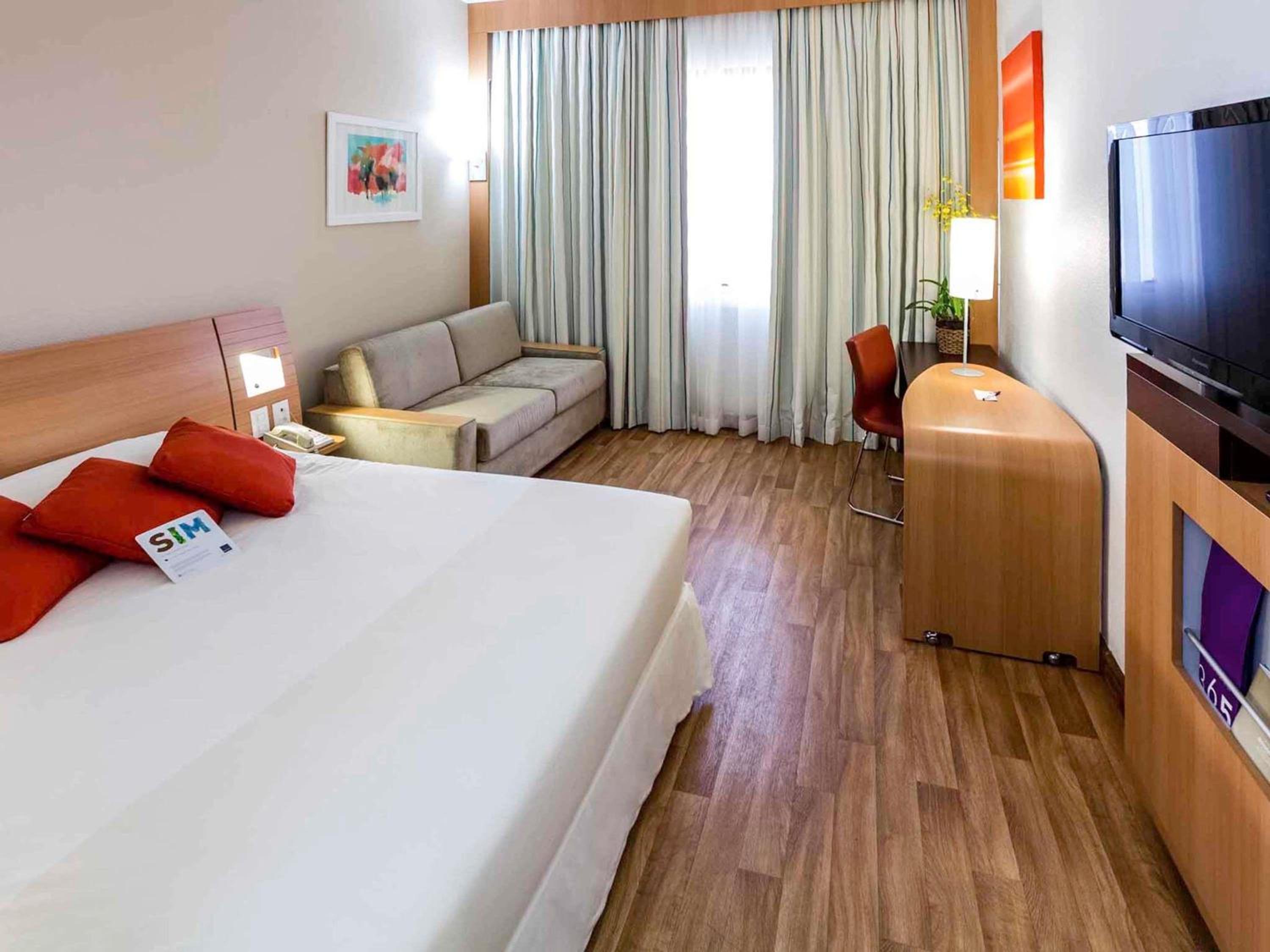 Standard Room with One Double Bed and a Sofa Bed - Photo 1