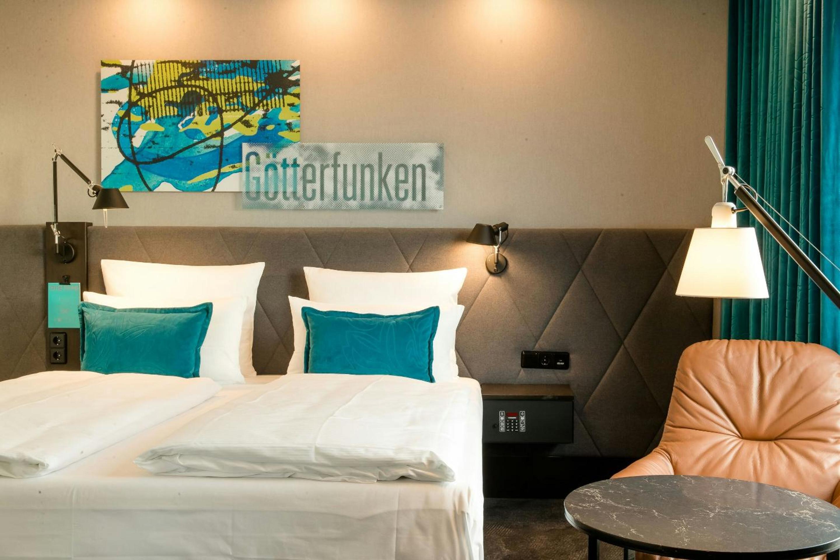 Superior King Room photo 2