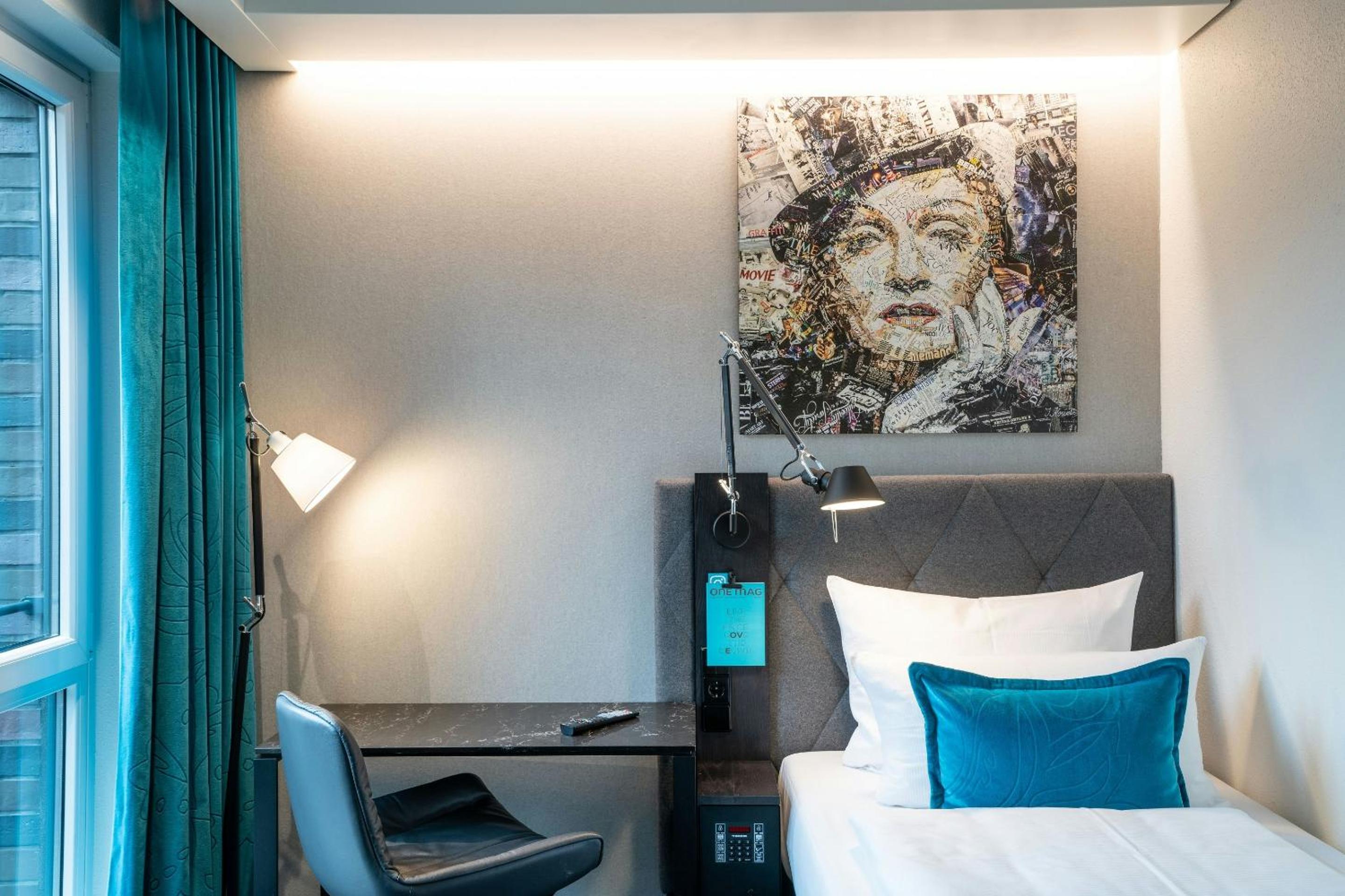 Single Room photo 2