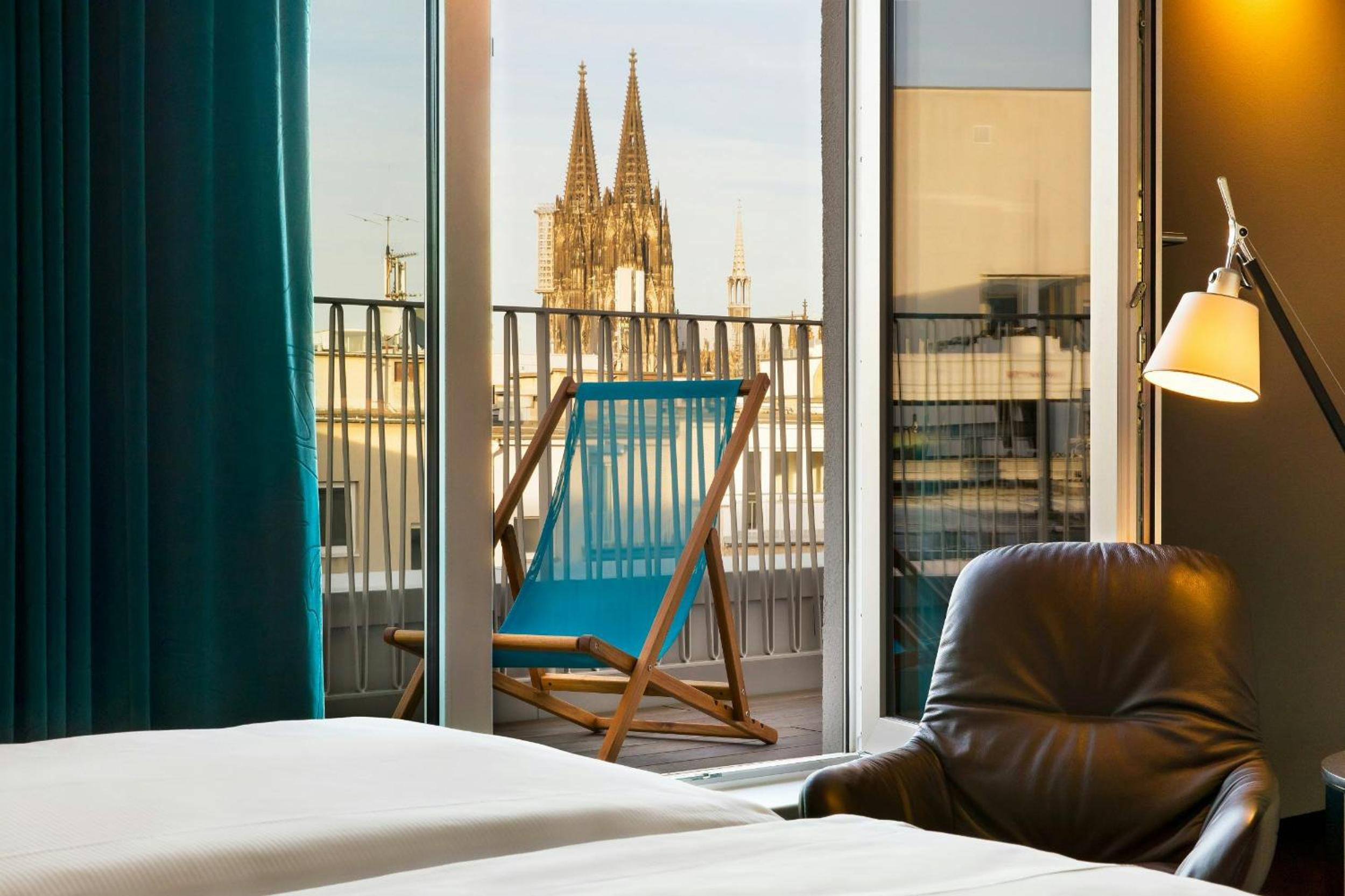 Standard Double Room with Balcony photo 2